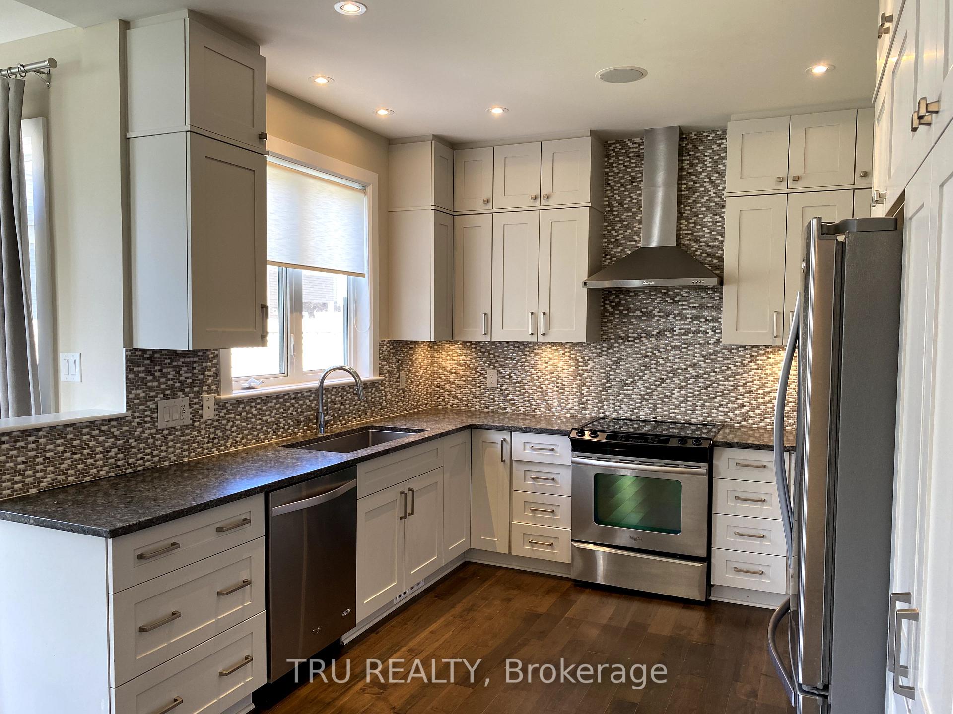 Photo 11 of 2083 Helene Campbell Road, Ottawa, Barrhaven - Cedargrove/Fraserdale — HOMEH