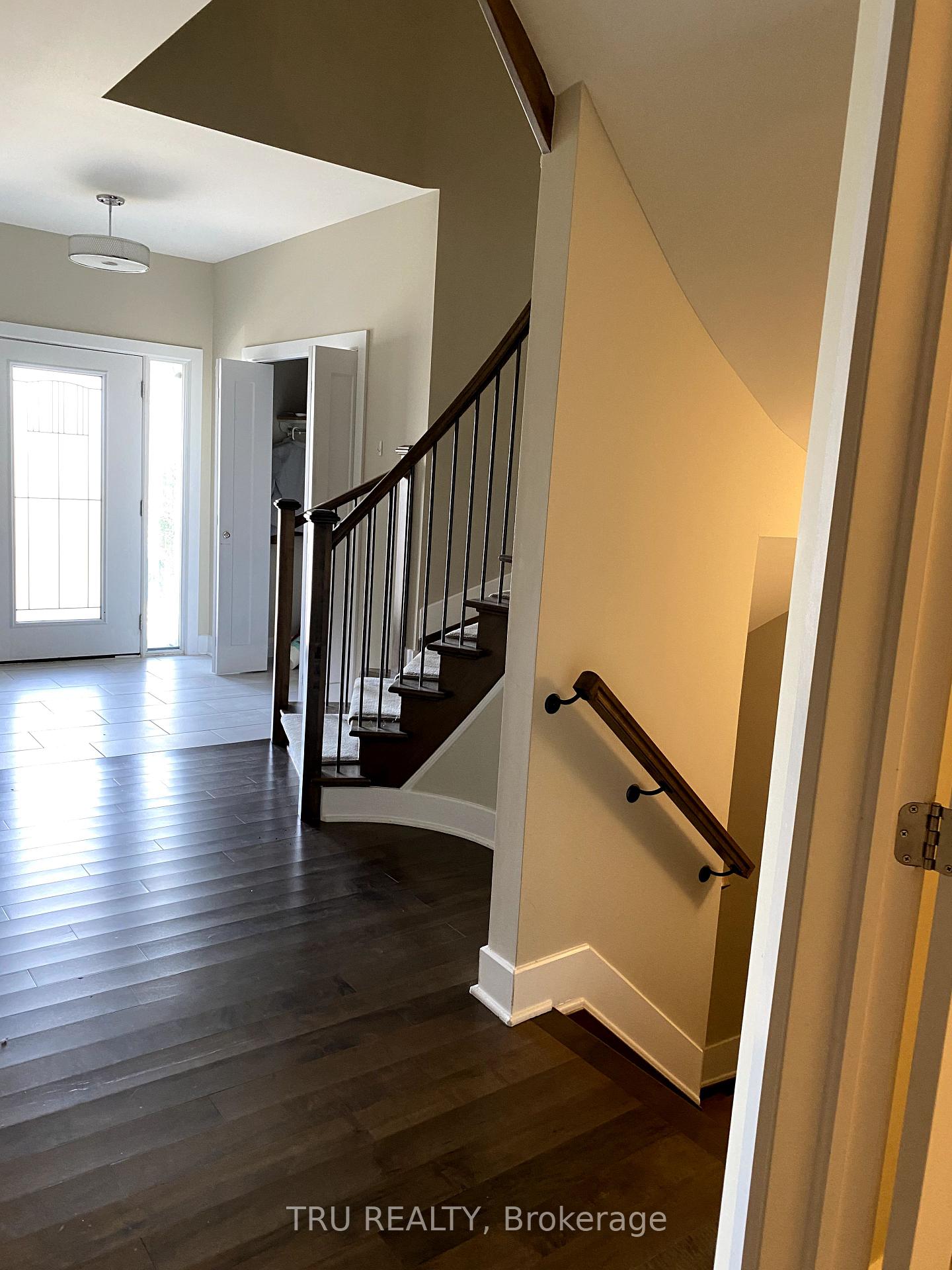 Photo 13 of 2083 Helene Campbell Road, Ottawa, Barrhaven - Cedargrove/Fraserdale — HOMEH
