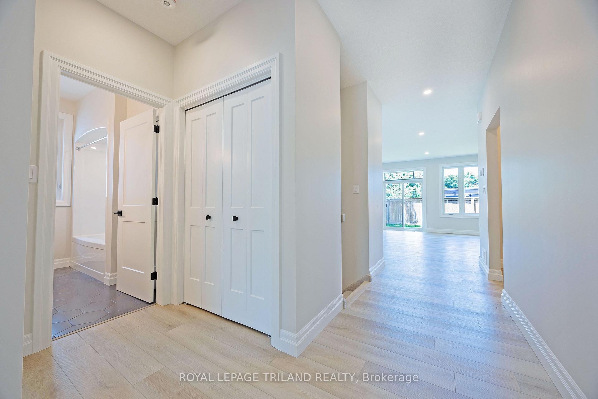 Photo 4 of 189 Catherine Street, North Middlesex, Parkhill — HOMEH