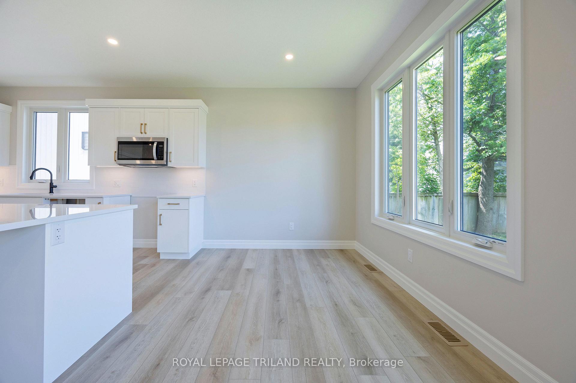 Photo 16 of 189 Catherine Street, North Middlesex, Parkhill — HOMEH