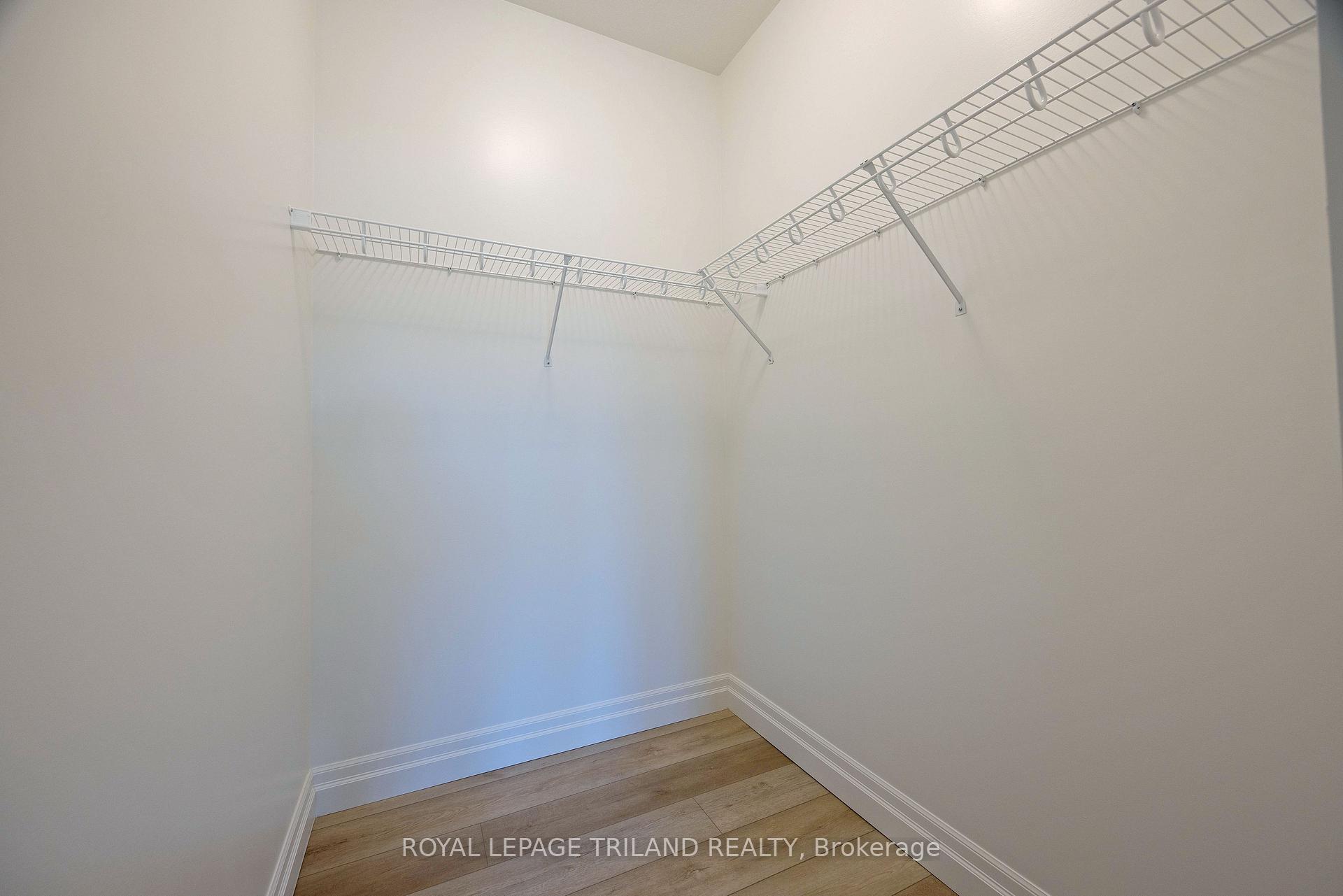 Photo 21 of 189 Catherine Street, North Middlesex, Parkhill — HOMEH