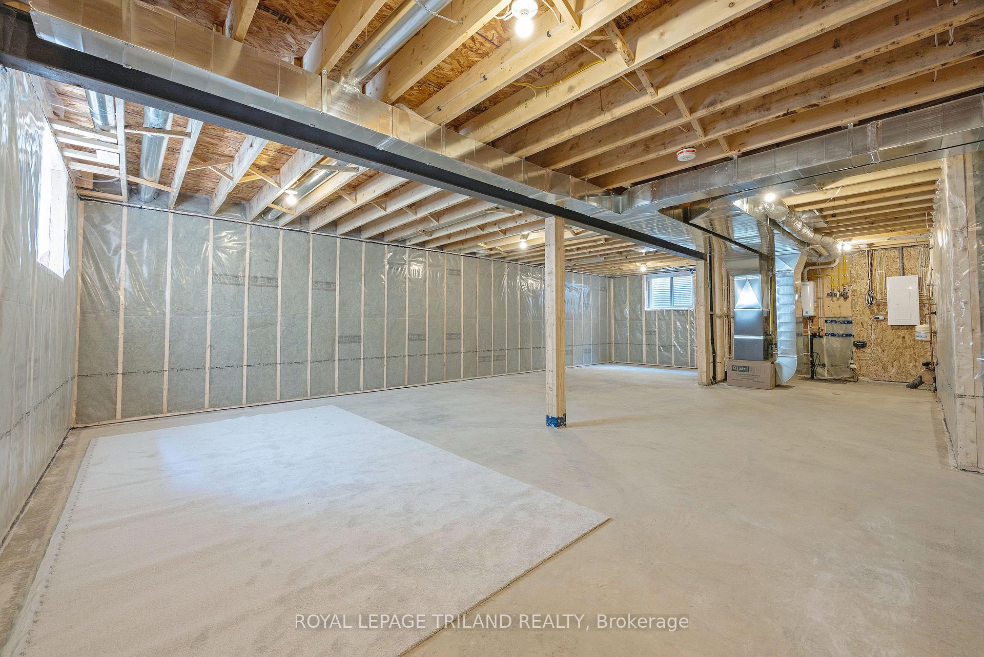 Photo 26 of 189 Catherine Street, North Middlesex, Parkhill — HOMEH