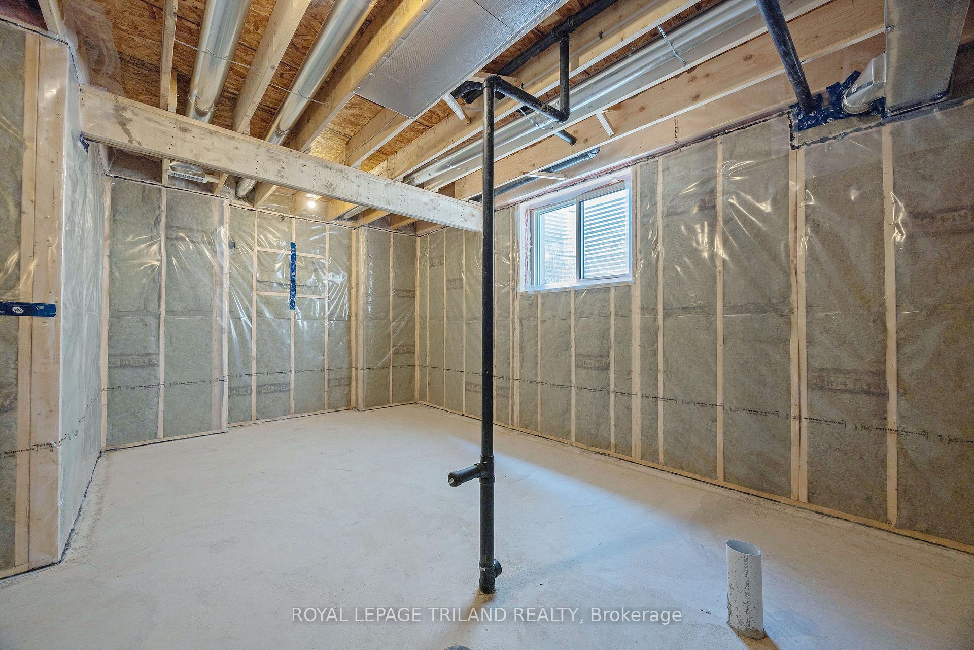 Photo 31 of 189 Catherine Street, North Middlesex, Parkhill — HOMEH