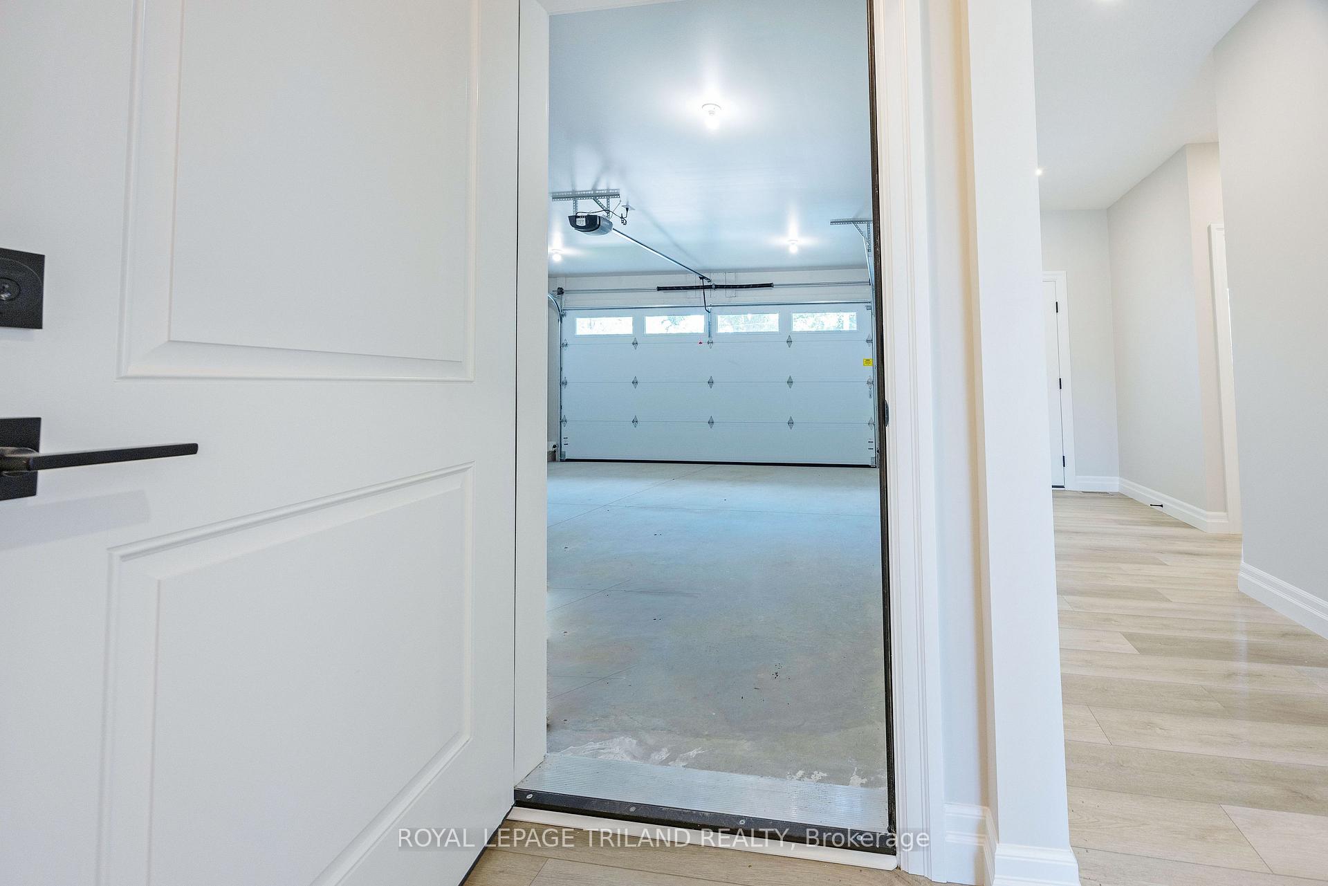 Photo 34 of 189 Catherine Street, North Middlesex, Parkhill — HOMEH