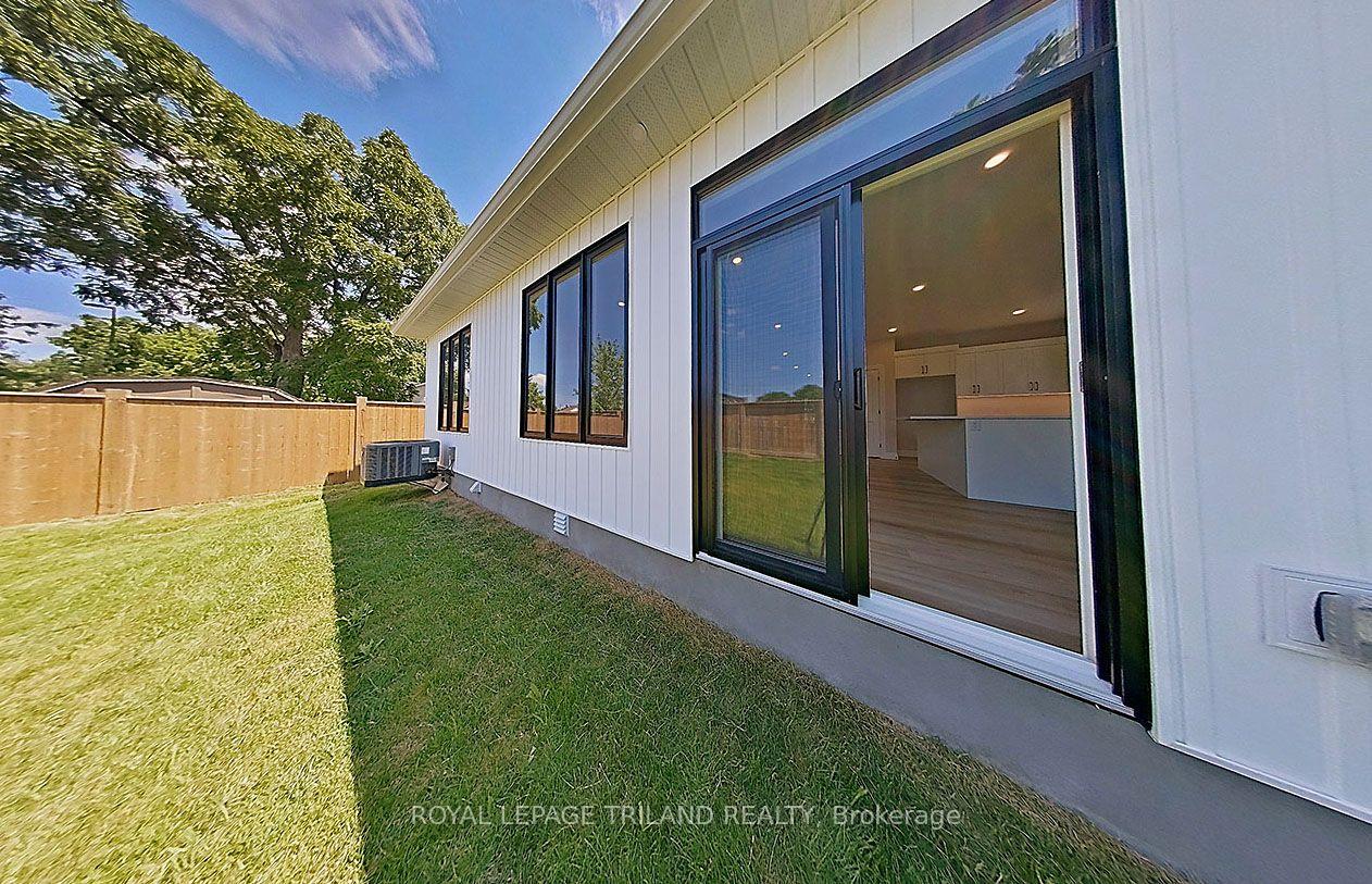 Photo 36 of 189 Catherine Street, North Middlesex, Parkhill — HOMEH