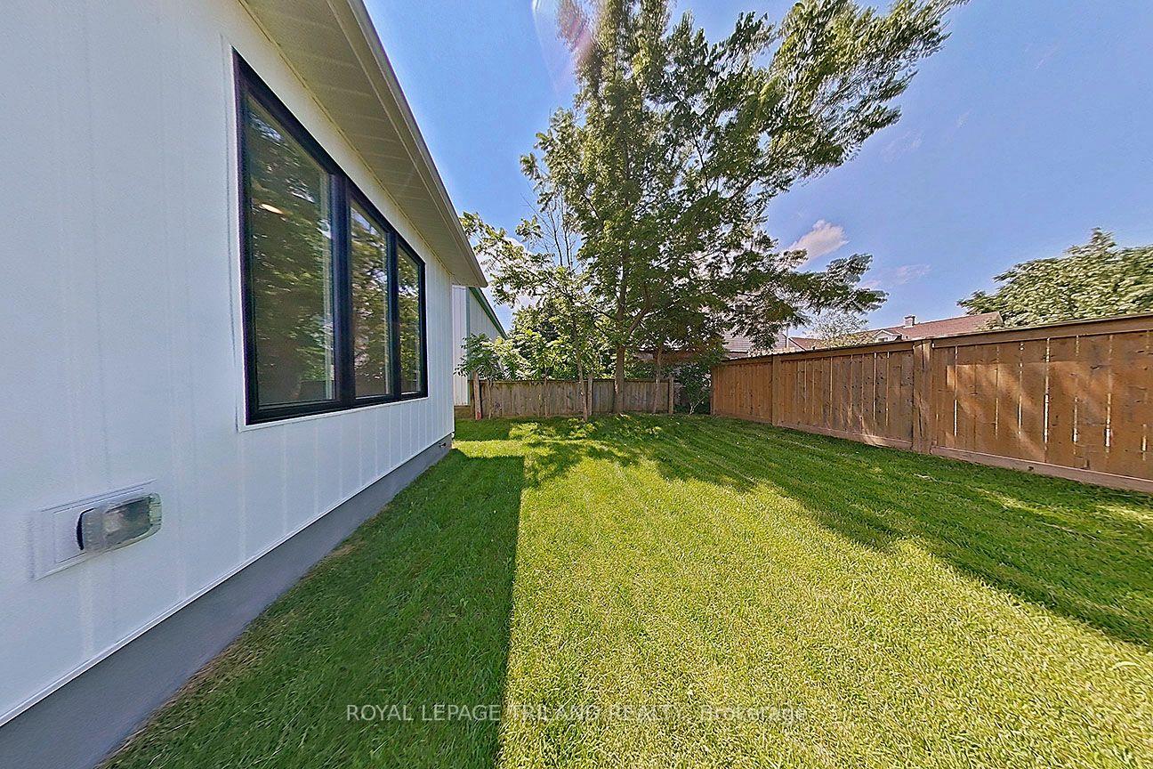 Photo 37 of 189 Catherine Street, North Middlesex, Parkhill — HOMEH