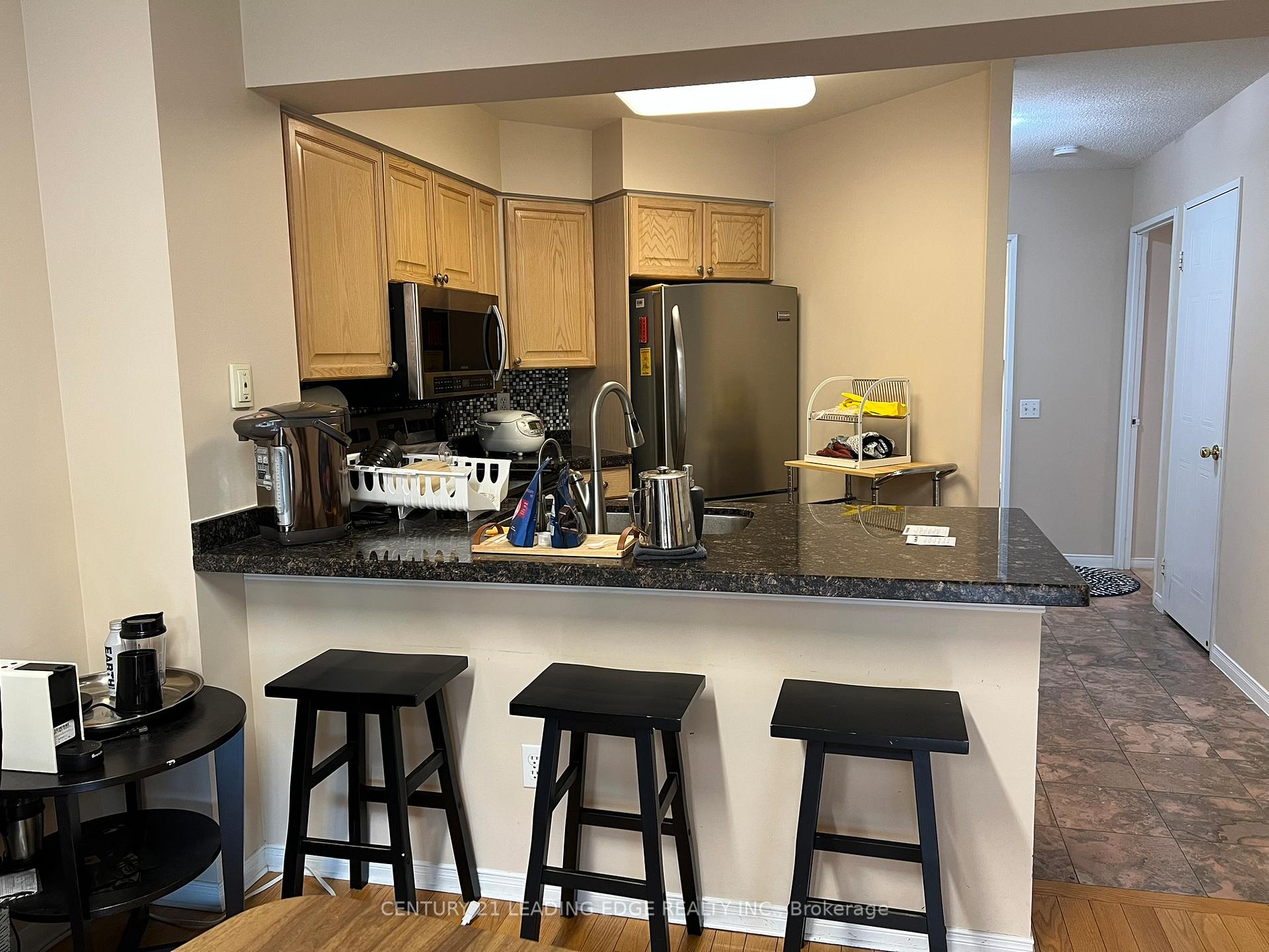 Photo 7 of Unit 805, 750 Bay Street, Toronto, Bay Street Corridor — HOMEH