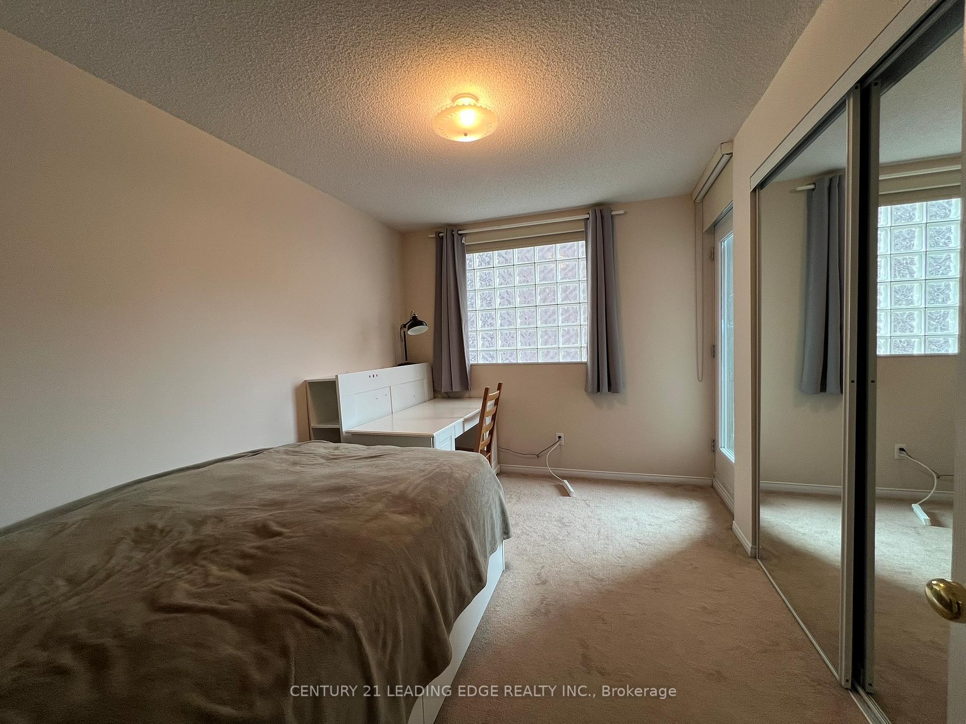 Photo 13 of Unit 805, 750 Bay Street, Toronto, Bay Street Corridor — HOMEH