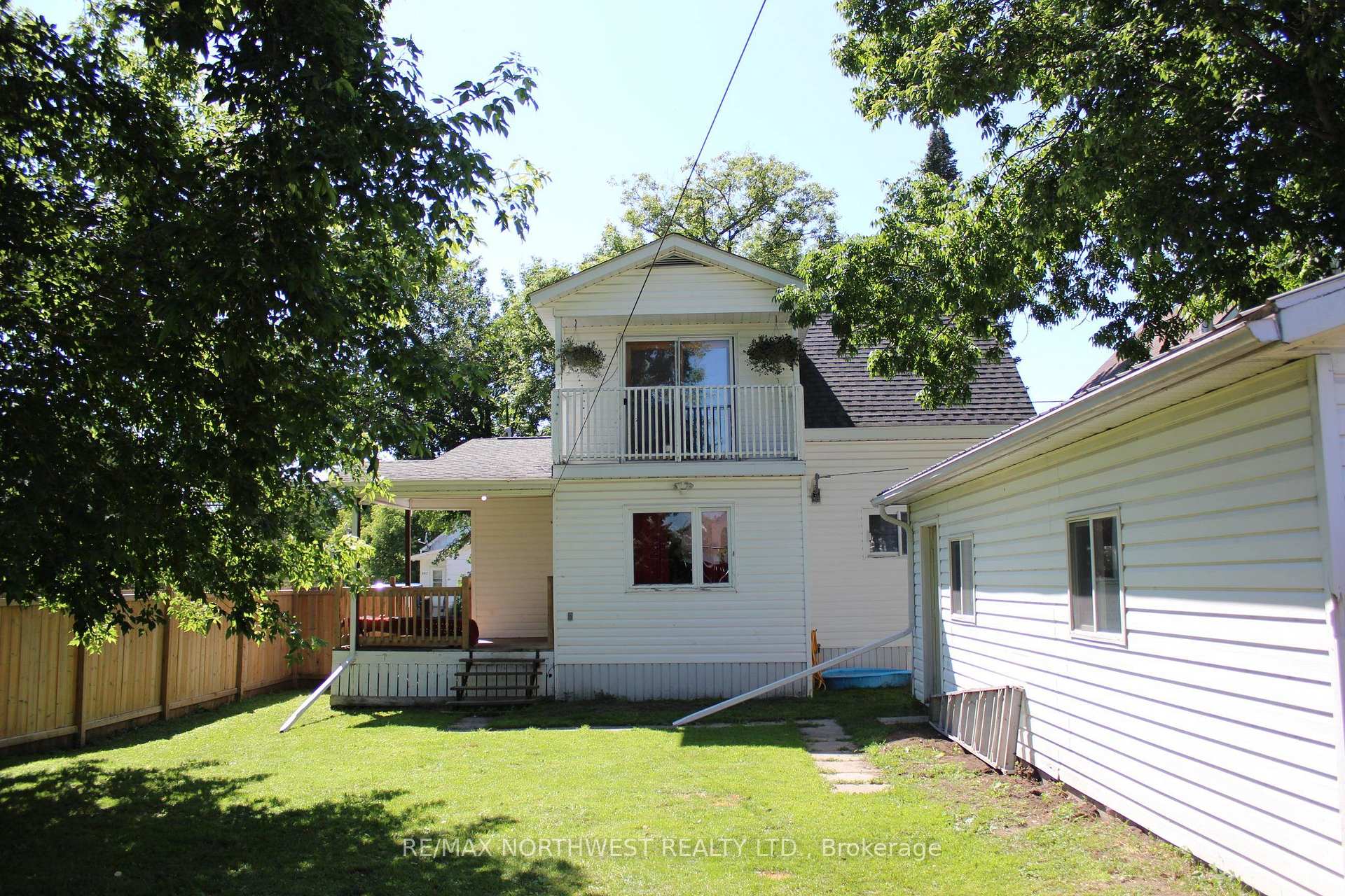 Photo 6 of 210 Fifth St, Rainy River — HOMEH