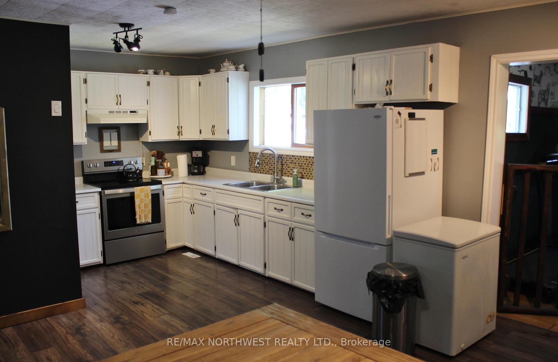 Photo 12 of 210 Fifth St, Rainy River — HOMEH