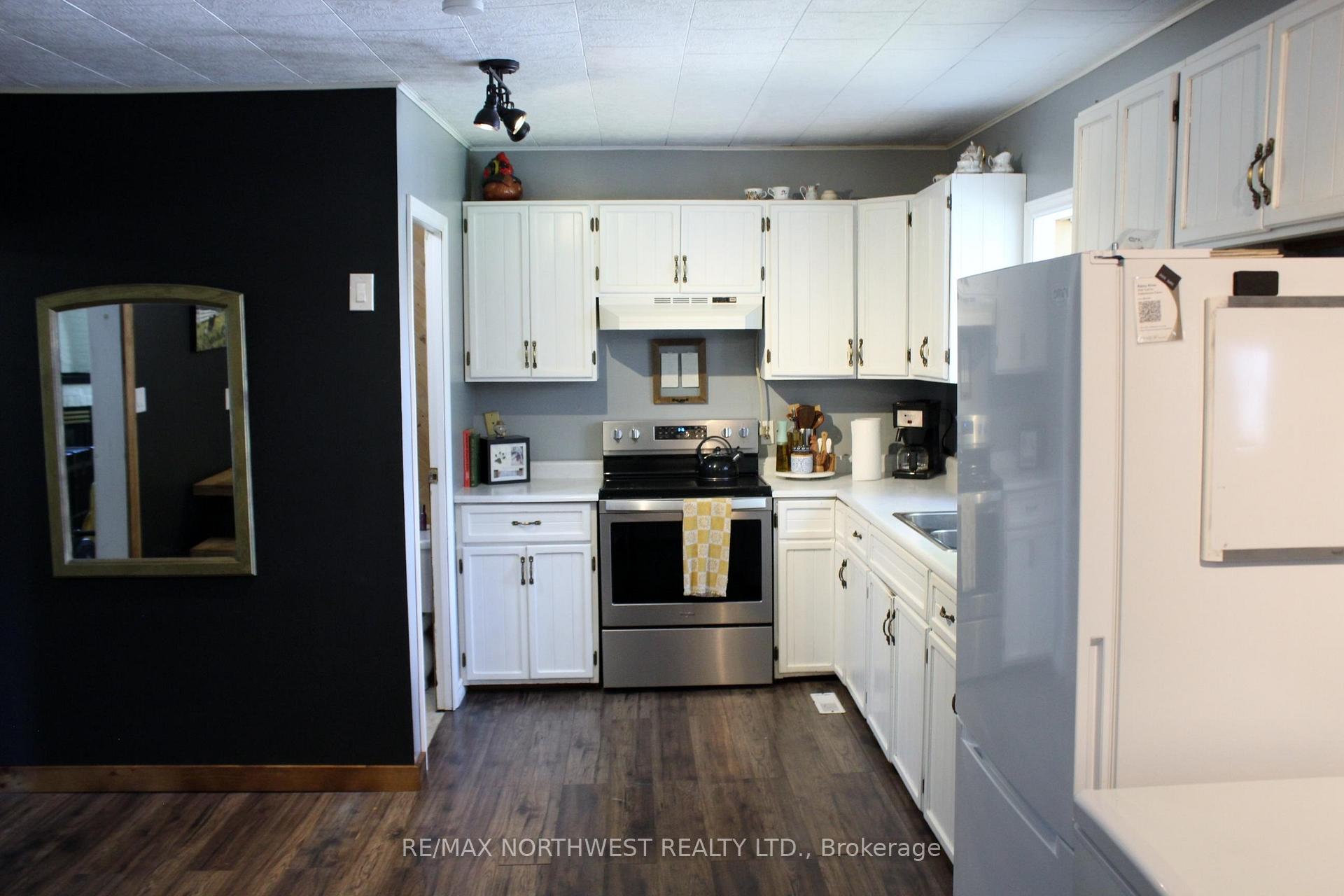 Photo 18 of 210 Fifth St, Rainy River — HOMEH
