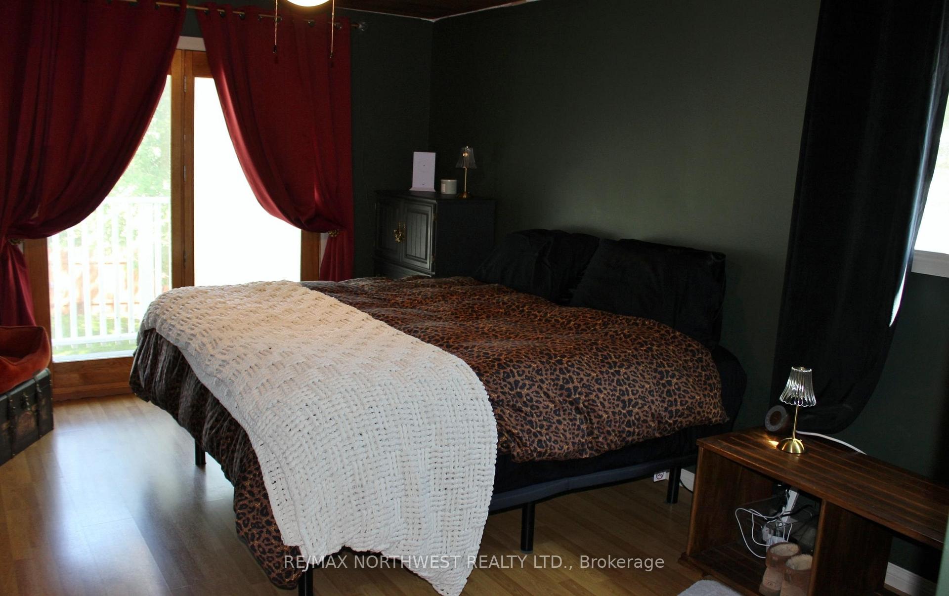 Photo 34 of 210 Fifth St, Rainy River — HOMEH