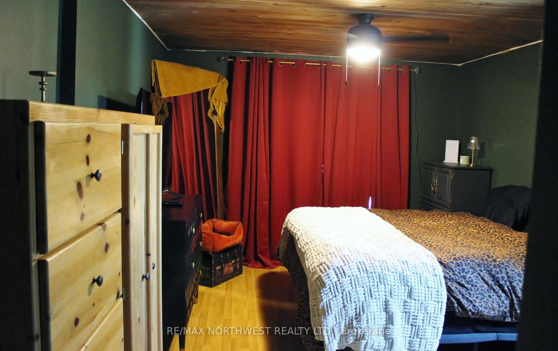 Photo 39 of 210 Fifth St, Rainy River — HOMEH