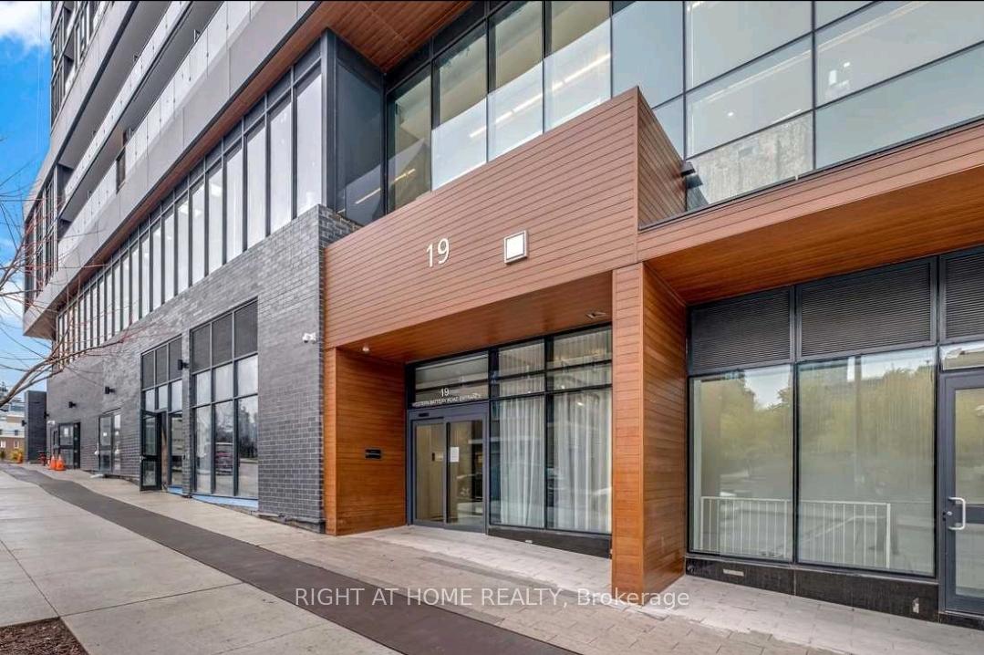 Photo 2 of Unit Ph11, 19 Western Battery Road, Toronto, Niagara — HOMEH