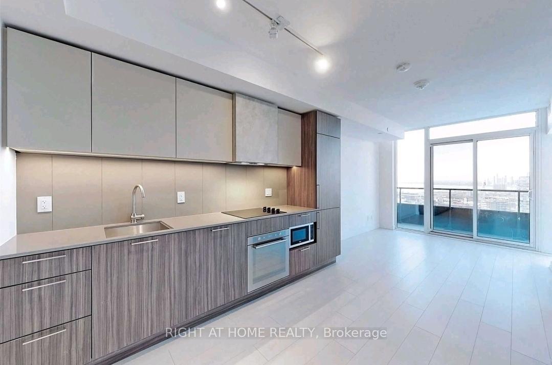Photo 4 of Unit Ph11, 19 Western Battery Road, Toronto, Niagara — HOMEH