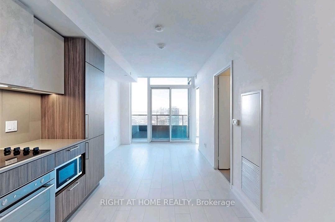 Photo 5 of Unit Ph11, 19 Western Battery Road, Toronto, Niagara — HOMEH