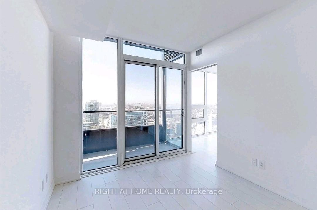 Photo 9 of Unit Ph11, 19 Western Battery Road, Toronto, Niagara — HOMEH