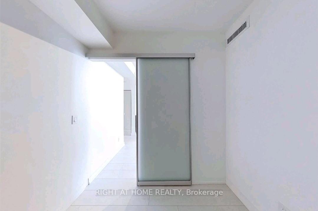 Photo 18 of Unit Ph11, 19 Western Battery Road, Toronto, Niagara — HOMEH