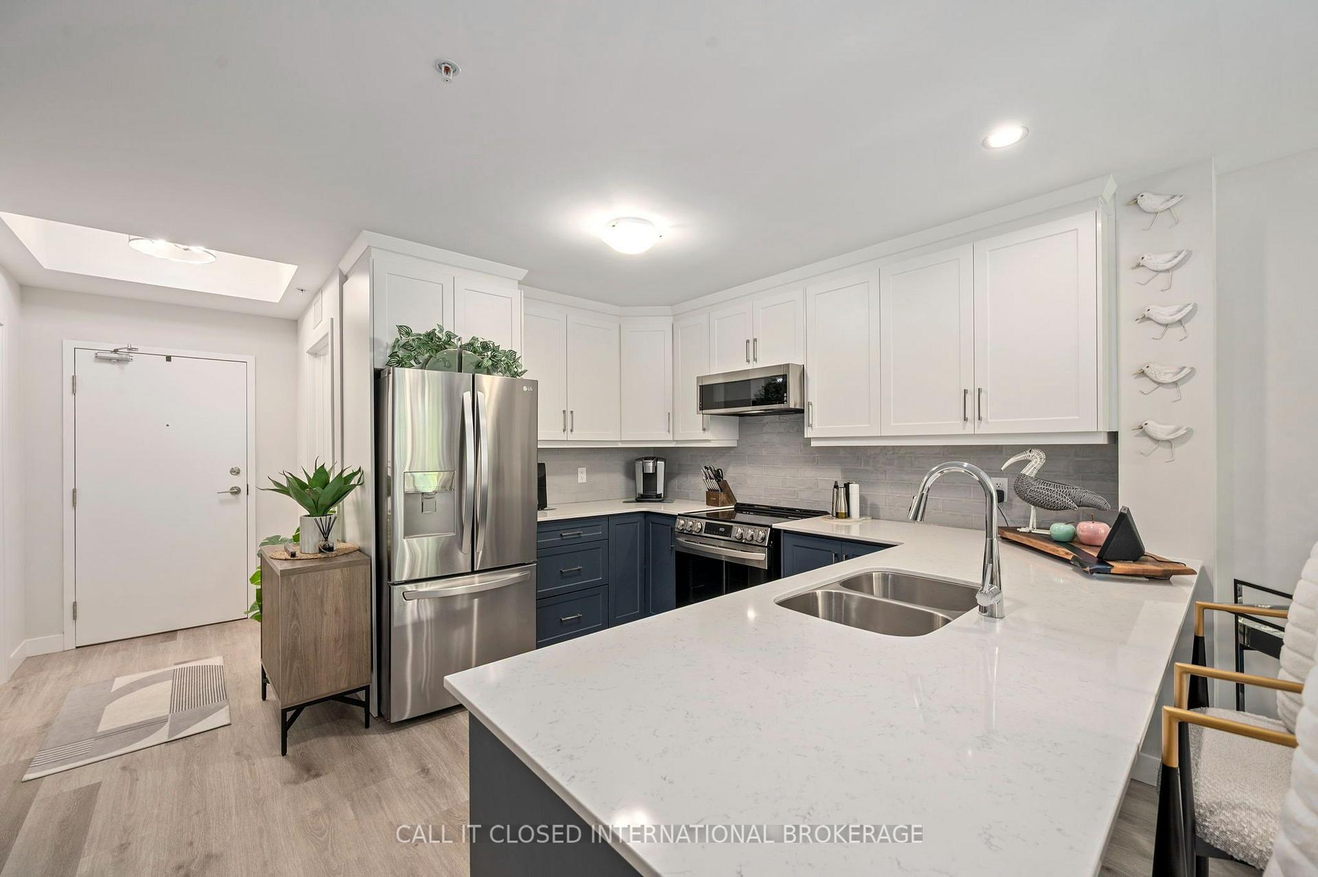Photo 8 of Unit 211, 100 The Promenade, Central Elgin, Port Stanley — HOMEH