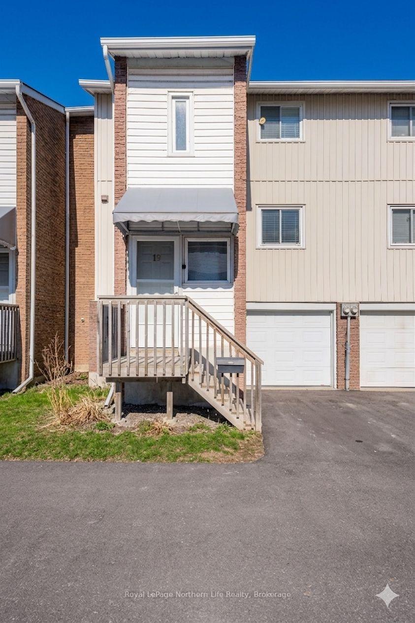 Front of Unit 19, 850 Lakeshore Drive