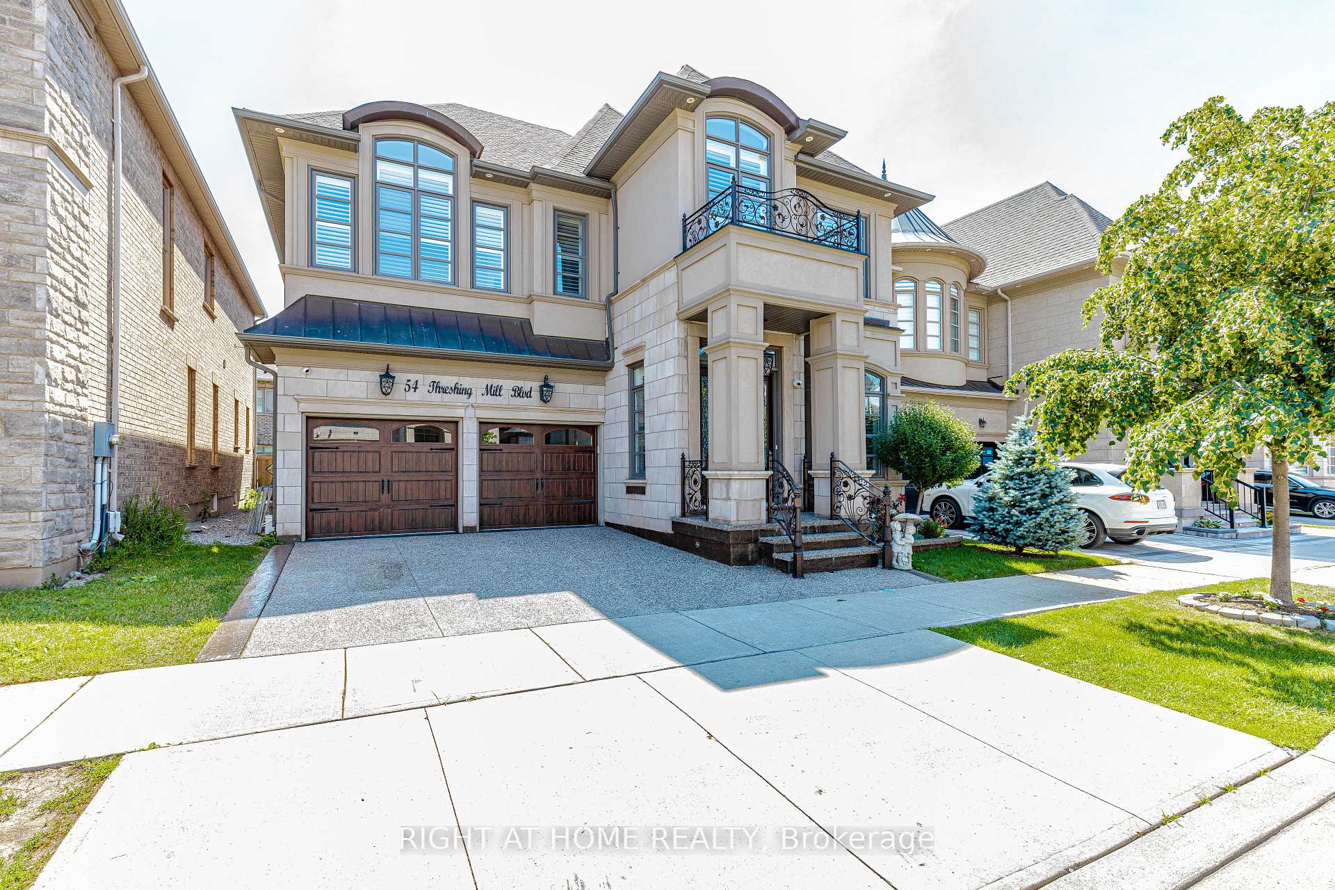 Photo 2 of 54 Threshing Mill Boulevard, Oakville, Glenorchy — HOMEH