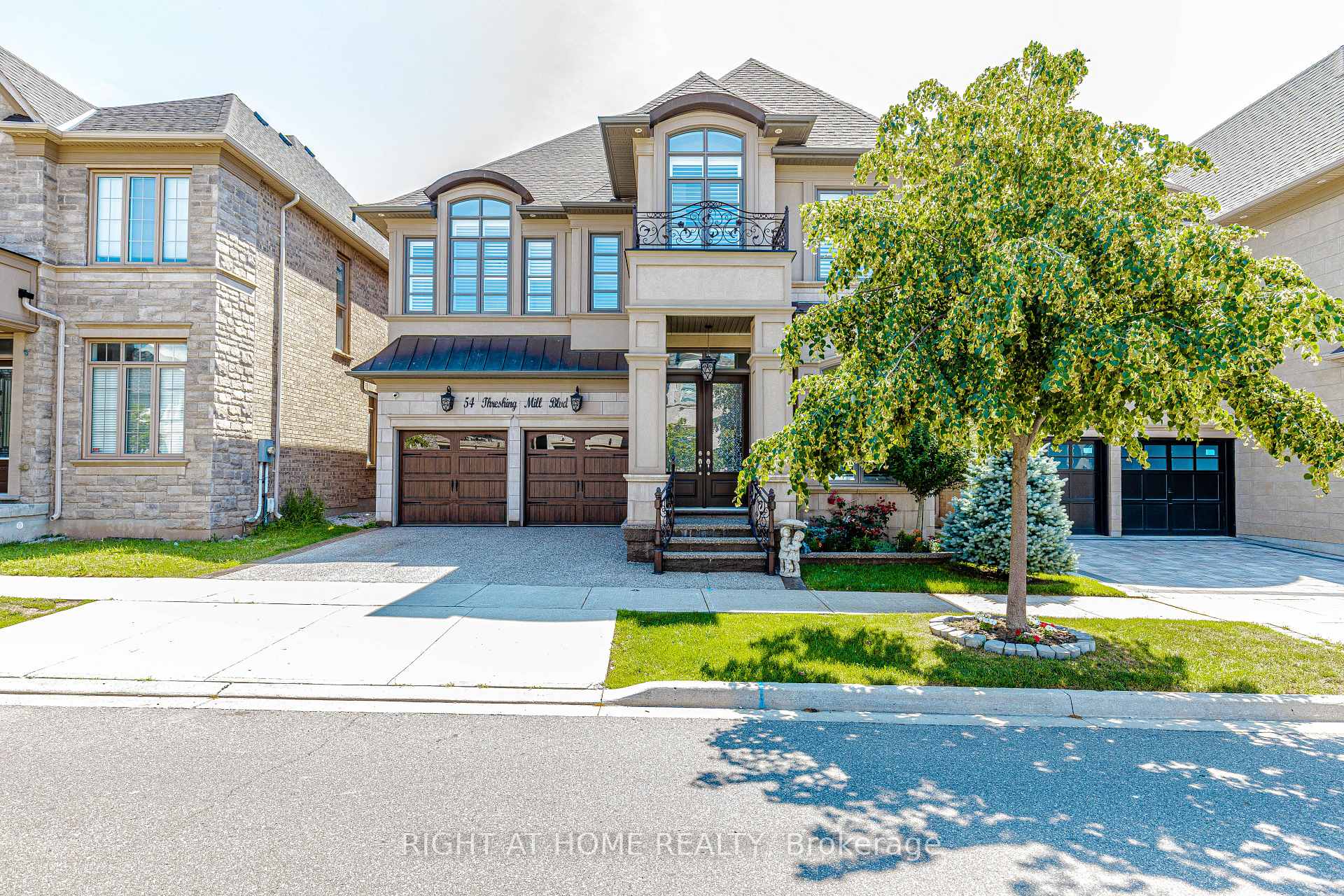 Photo 3 of 54 Threshing Mill Boulevard, Oakville, Glenorchy — HOMEH