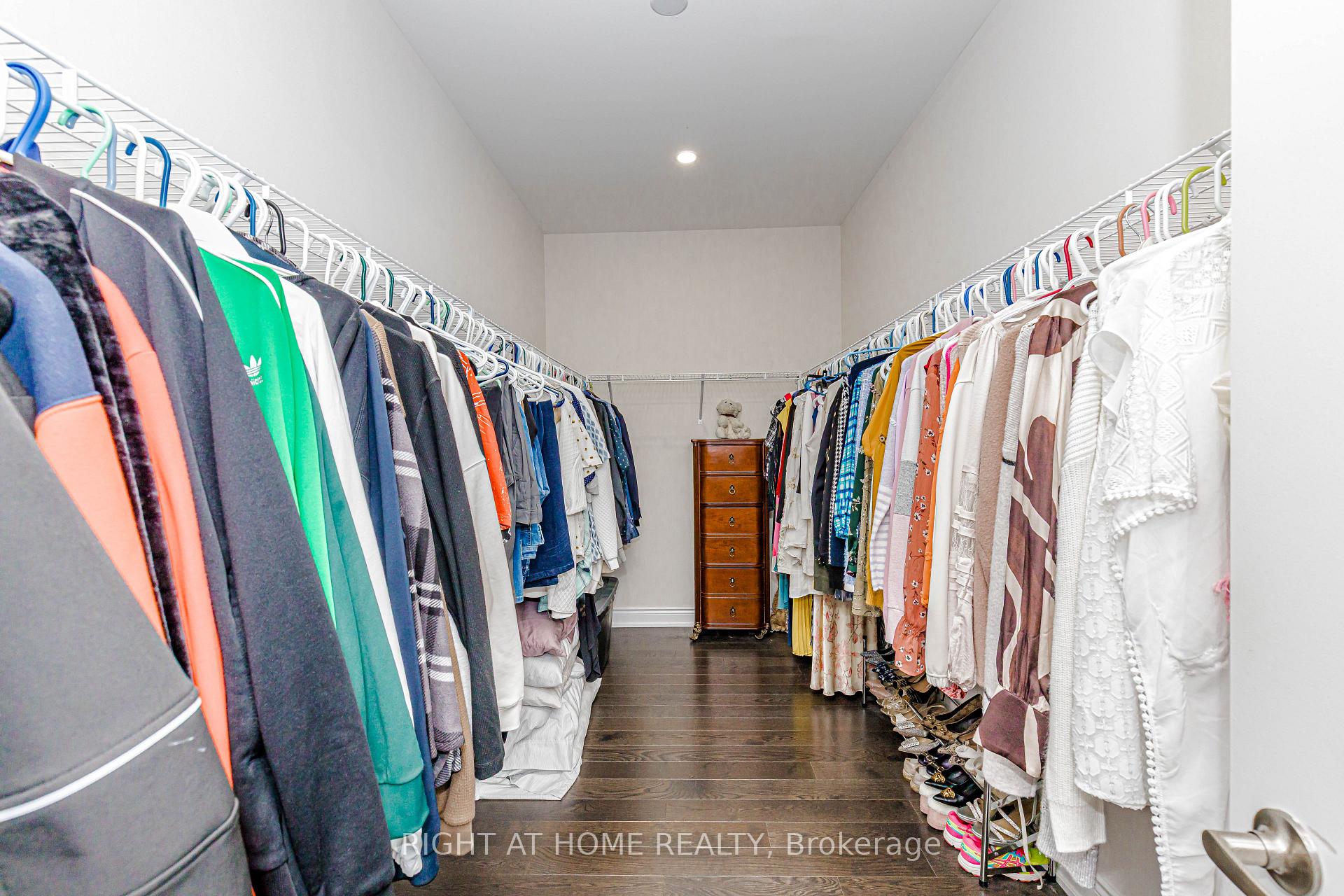 Photo 29 of 54 Threshing Mill Boulevard, Oakville, Glenorchy — HOMEH
