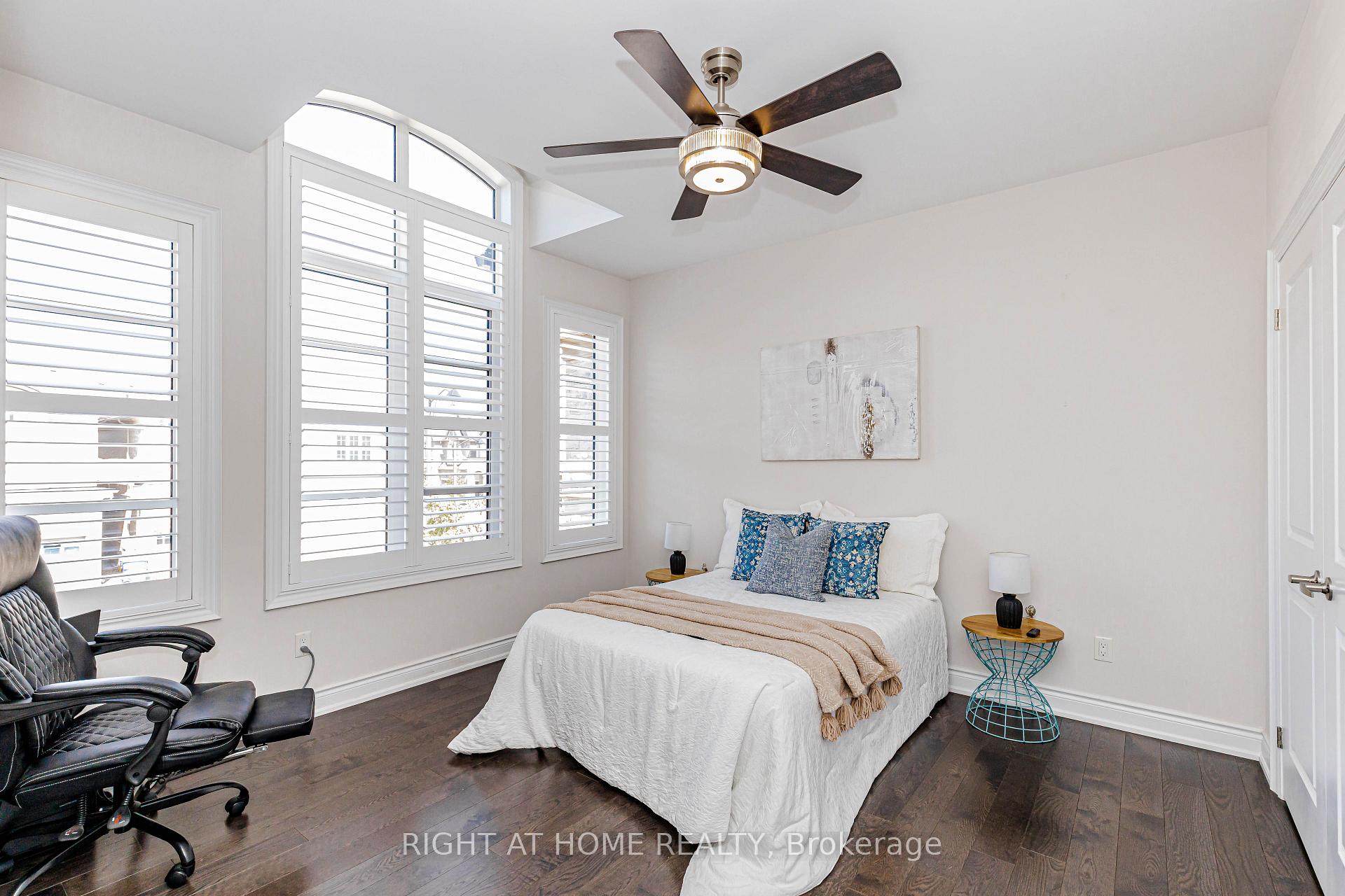 Photo 37 of 54 Threshing Mill Boulevard, Oakville, Glenorchy — HOMEH