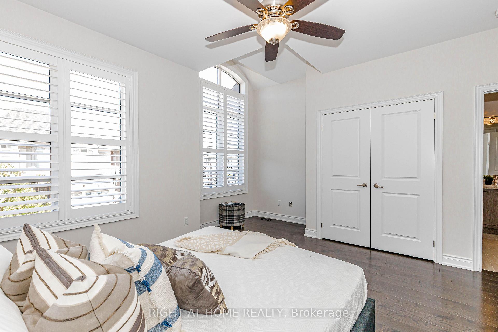 Photo 41 of 54 Threshing Mill Boulevard, Oakville, Glenorchy — HOMEH