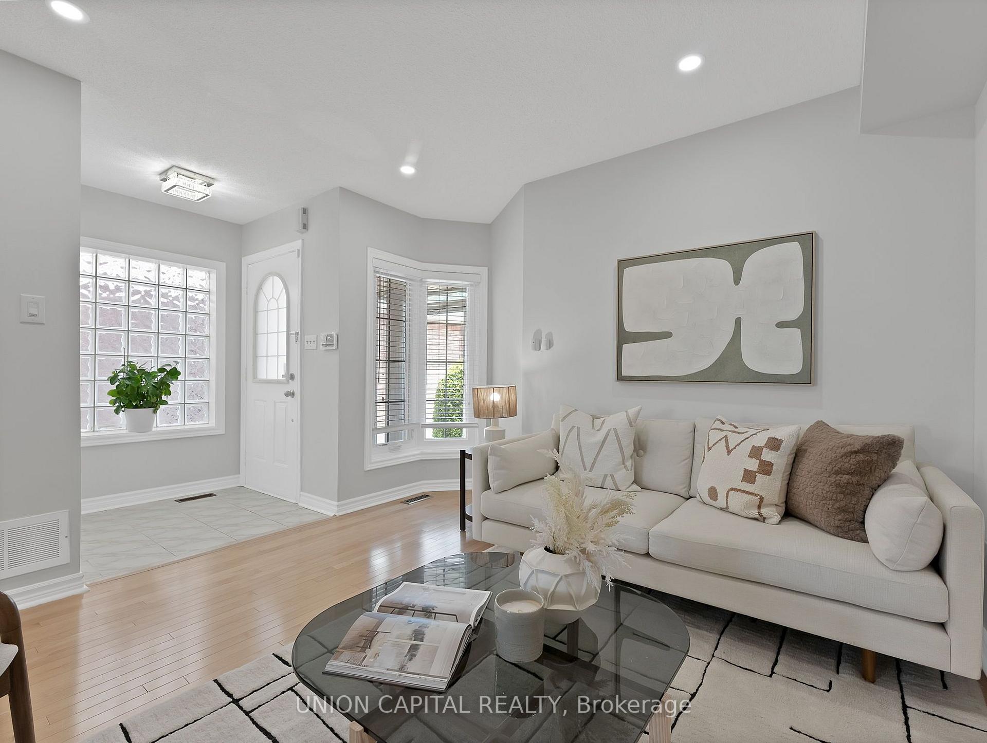 Photo 6 of 147 Milliken Meadows Drive, Markham, Milliken Mills West — HOMEH