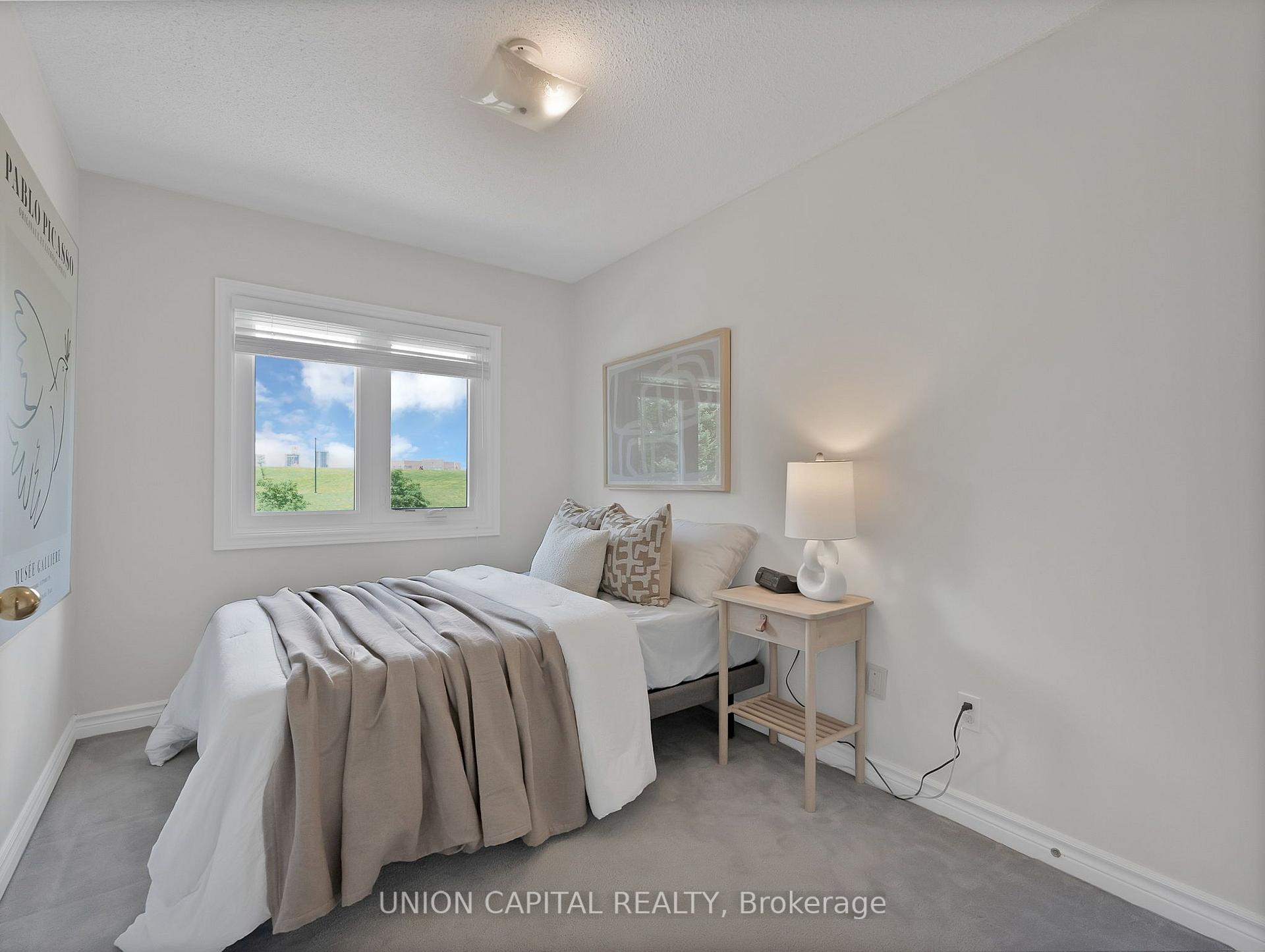 Photo 18 of 147 Milliken Meadows Drive, Markham, Milliken Mills West — HOMEH
