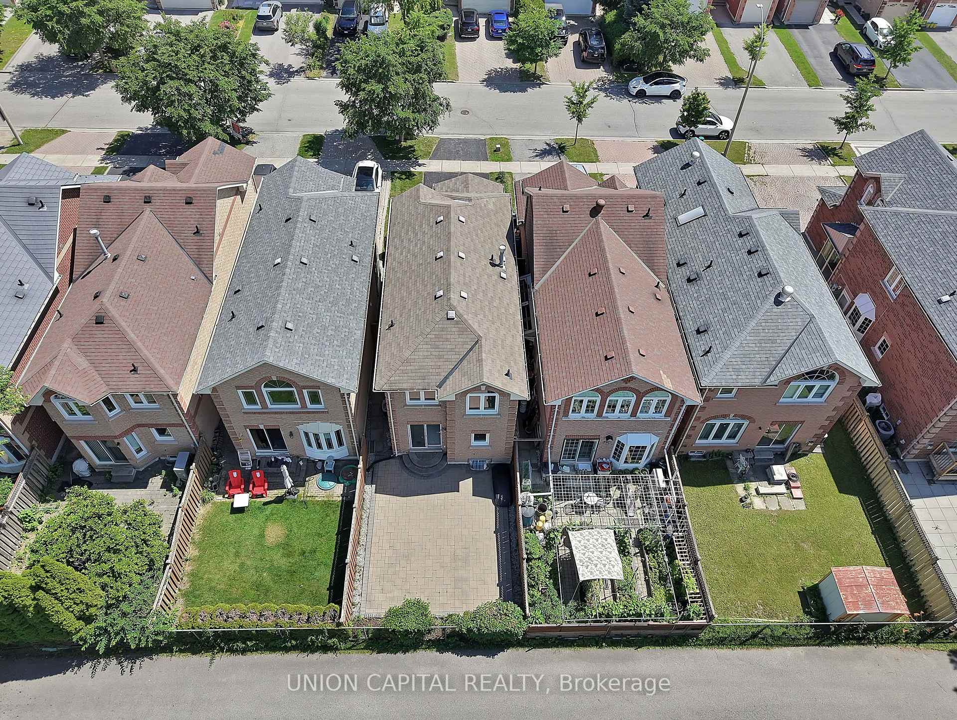 Photo 24 of 147 Milliken Meadows Drive, Markham, Milliken Mills West — HOMEH