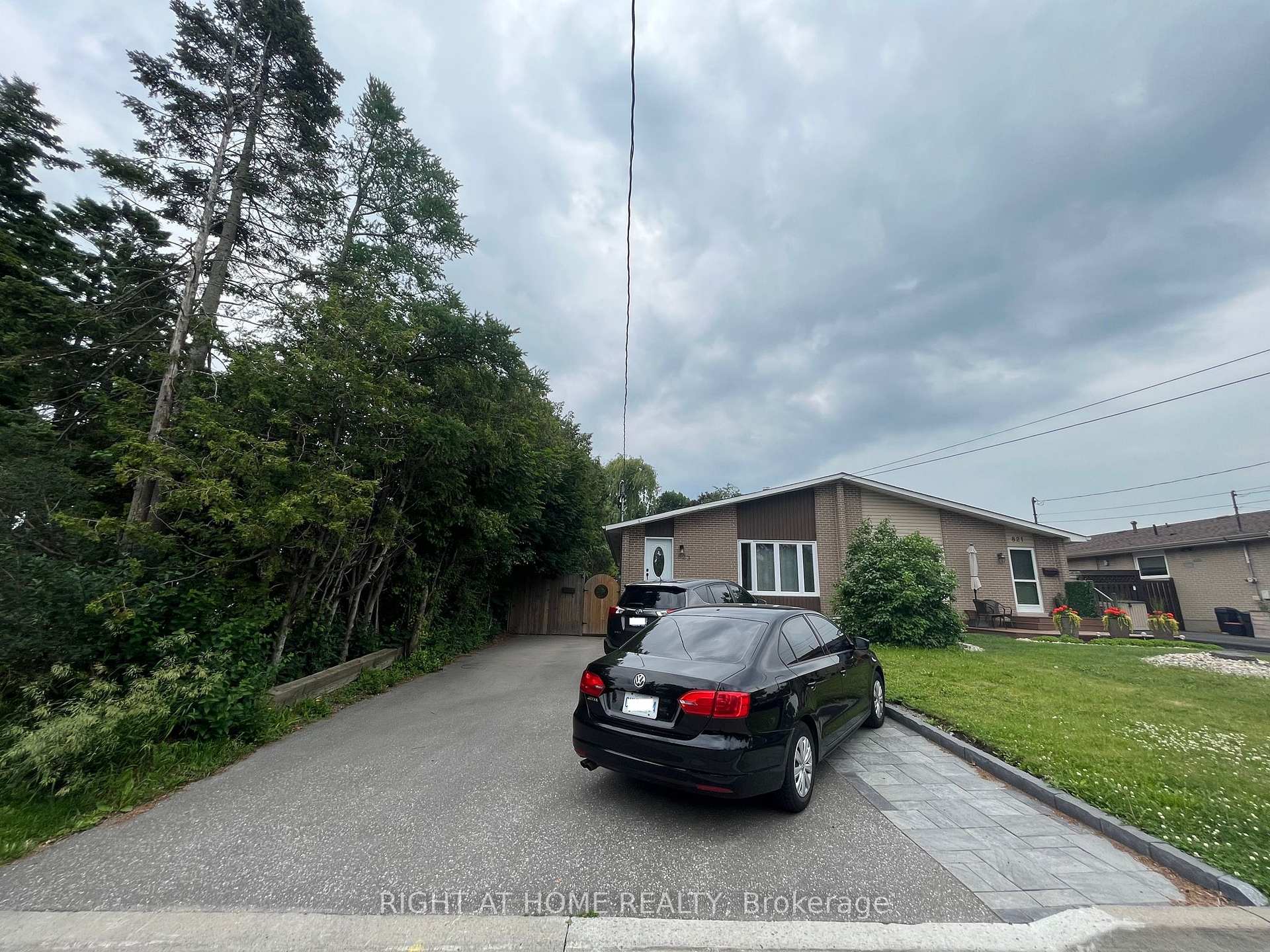 Photo 1 of Unit Main, 823 Sanok Drive, Pickering, West Shore — HOMEH