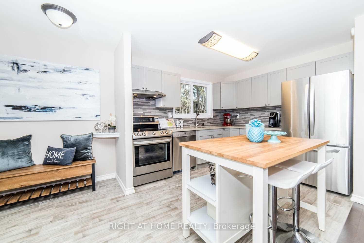 Photo 2 of Unit Main, 823 Sanok Drive, Pickering, West Shore — HOMEH