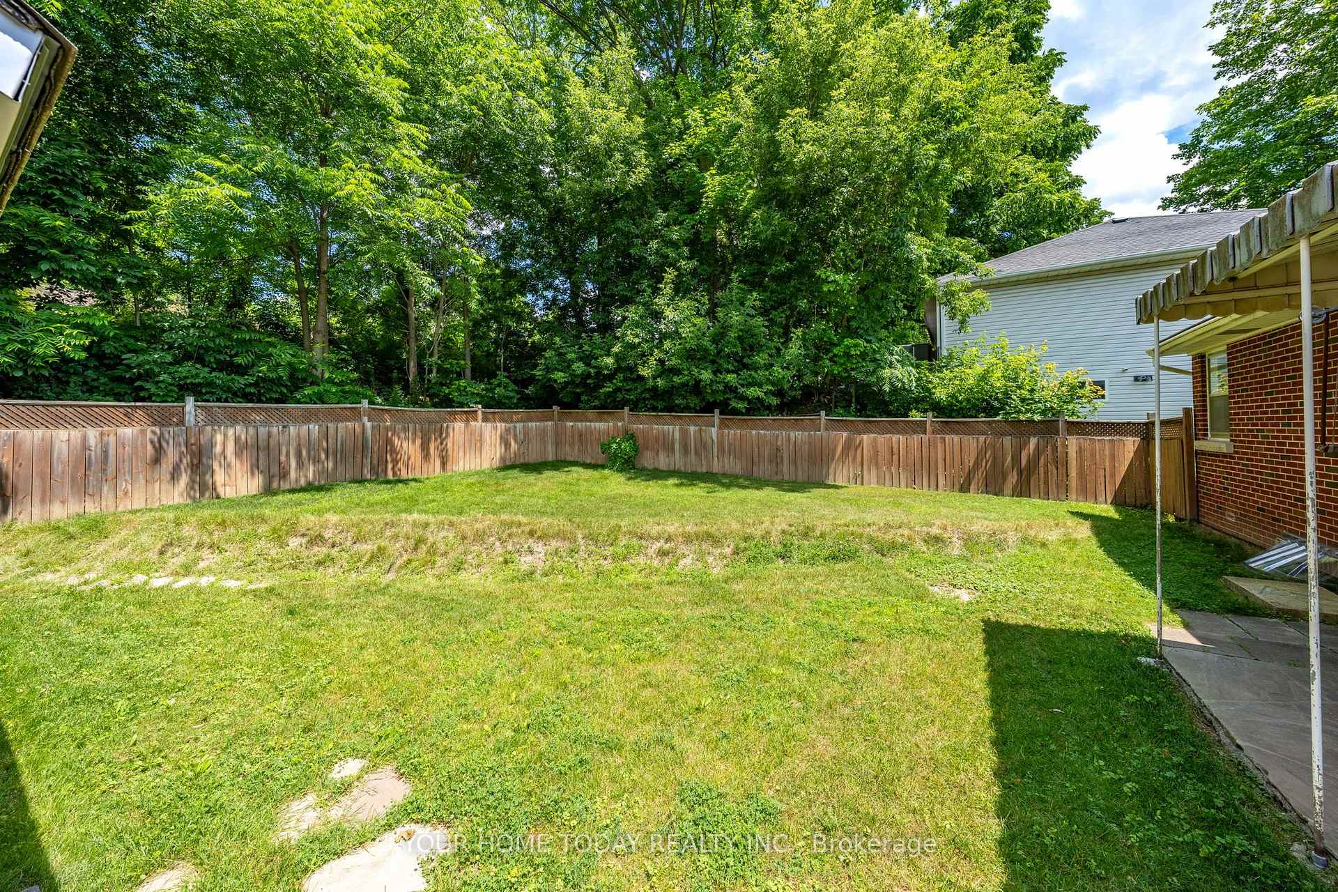 Photo 22 of 32 Dayfoot Drive, Halton Hills, Georgetown — HOMEH