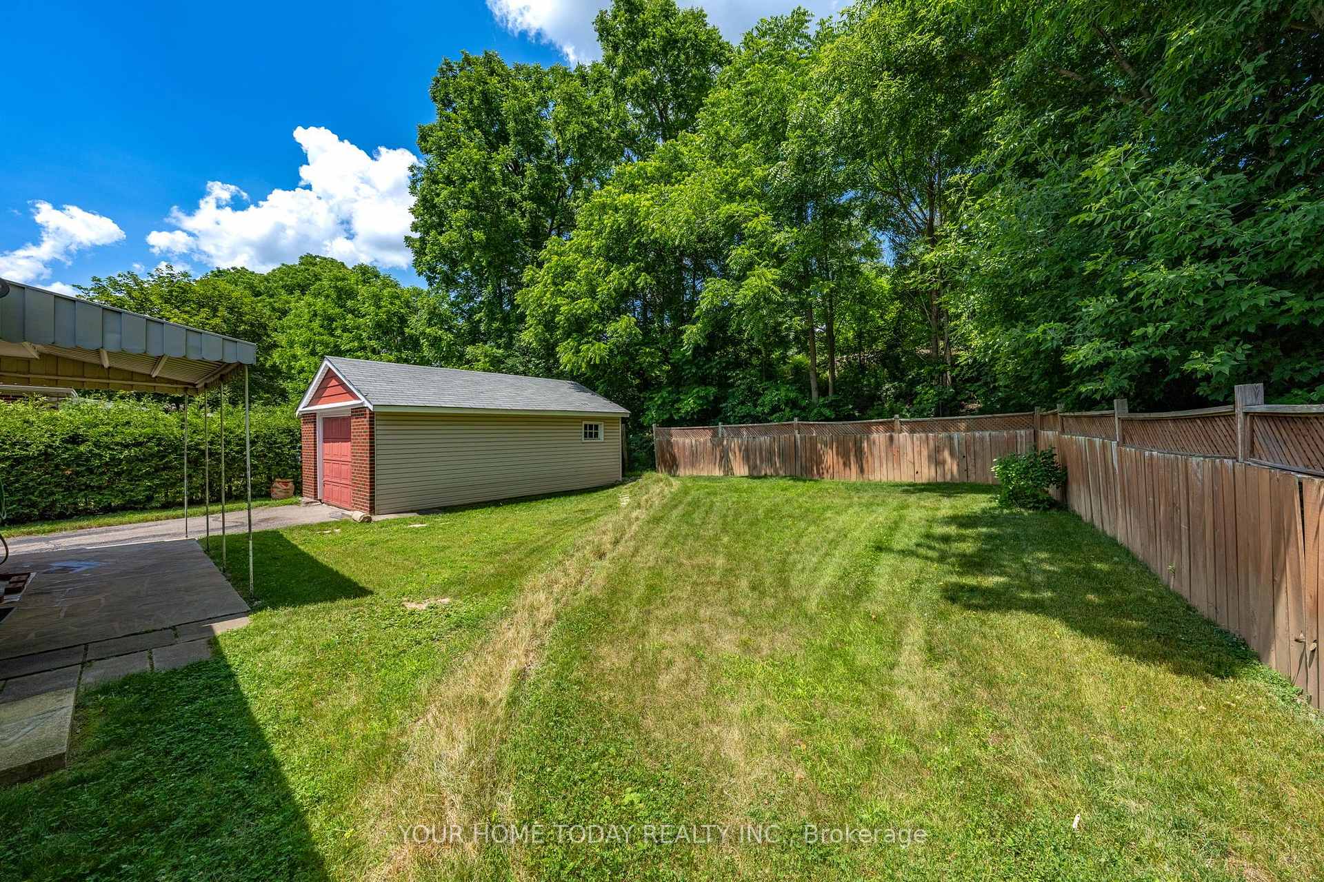 Photo 24 of 32 Dayfoot Drive, Halton Hills, Georgetown — HOMEH