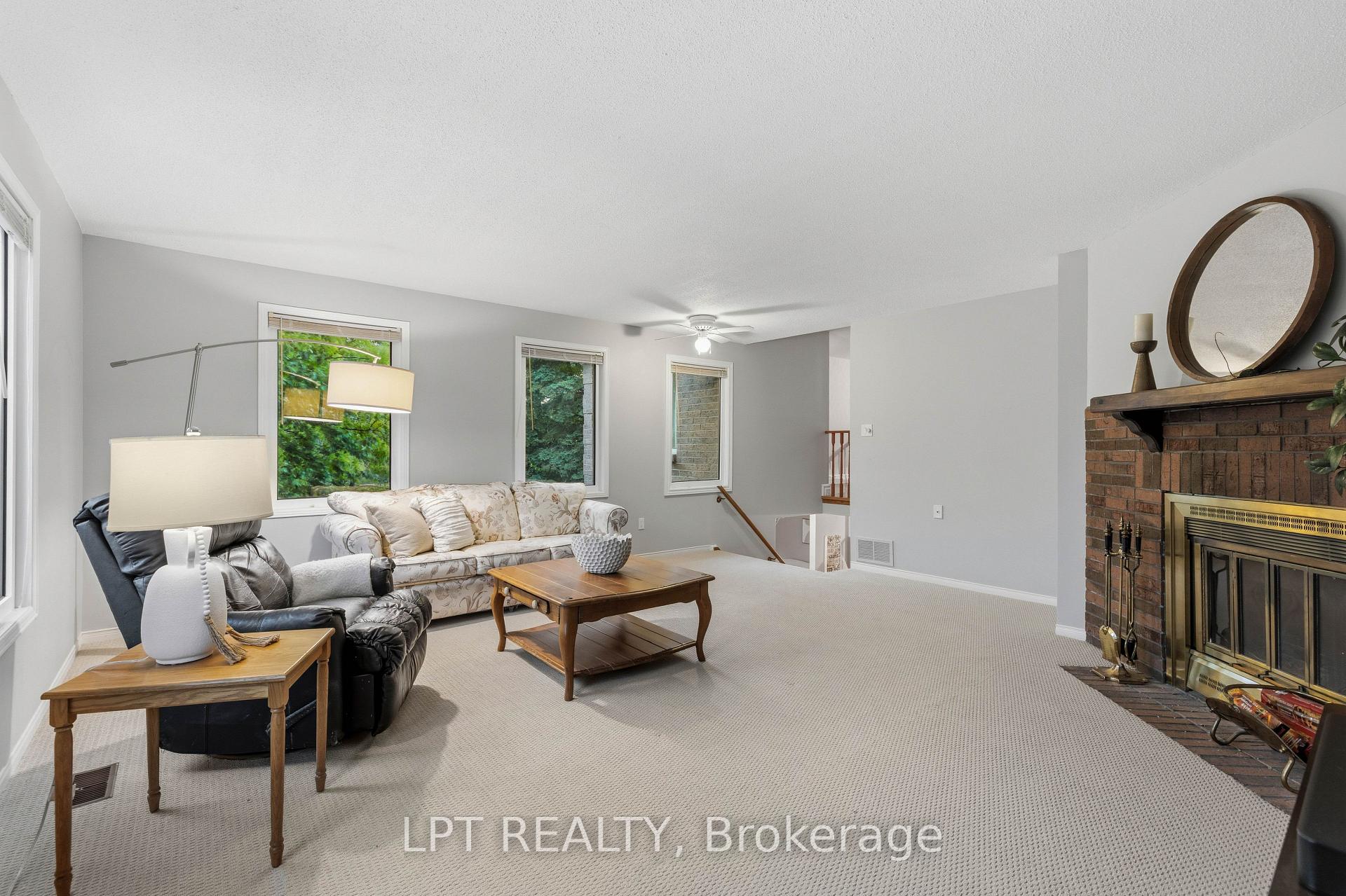 Photo 19 of 152 McCaffrey Road, Newmarket, Summerhill Estates — HOMEH