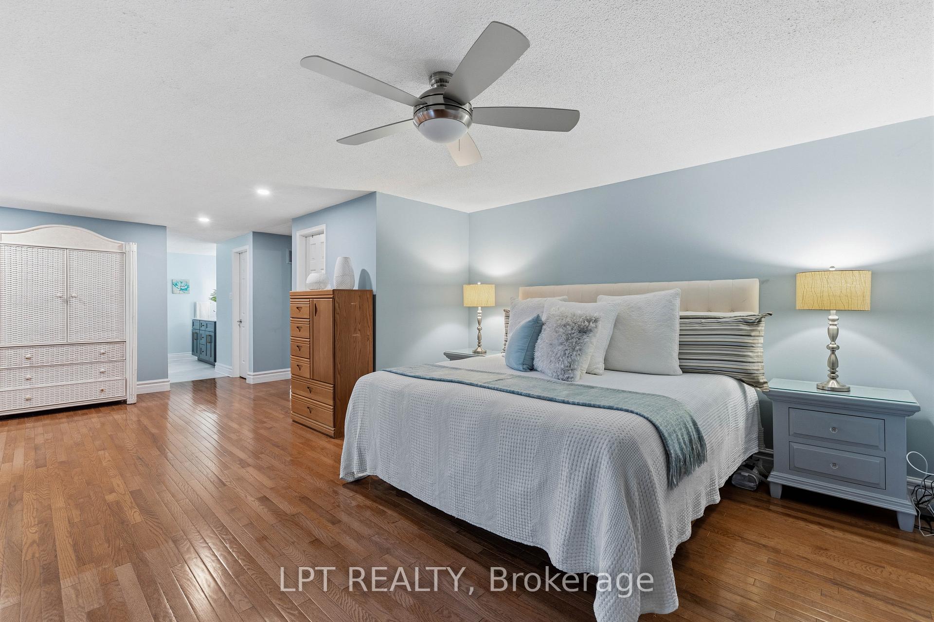 Photo 23 of 152 McCaffrey Road, Newmarket, Summerhill Estates — HOMEH