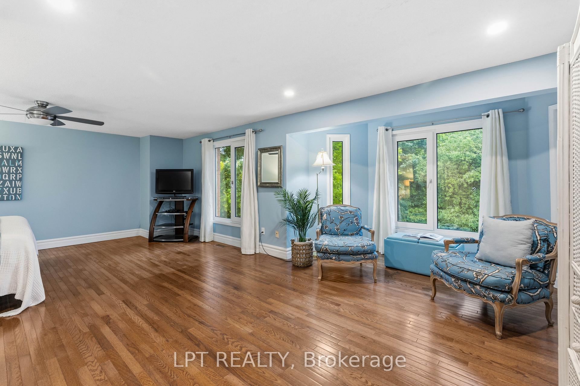 Photo 24 of 152 McCaffrey Road, Newmarket, Summerhill Estates — HOMEH