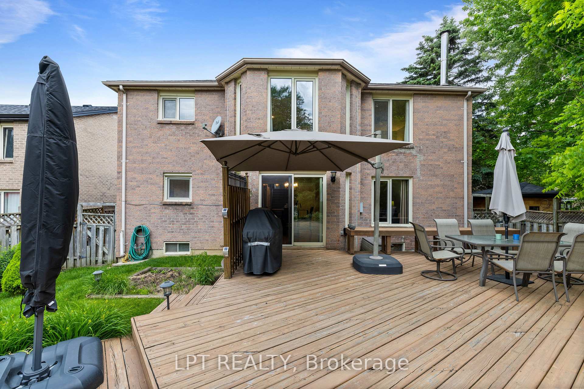 Photo 37 of 152 McCaffrey Road, Newmarket, Summerhill Estates — HOMEH
