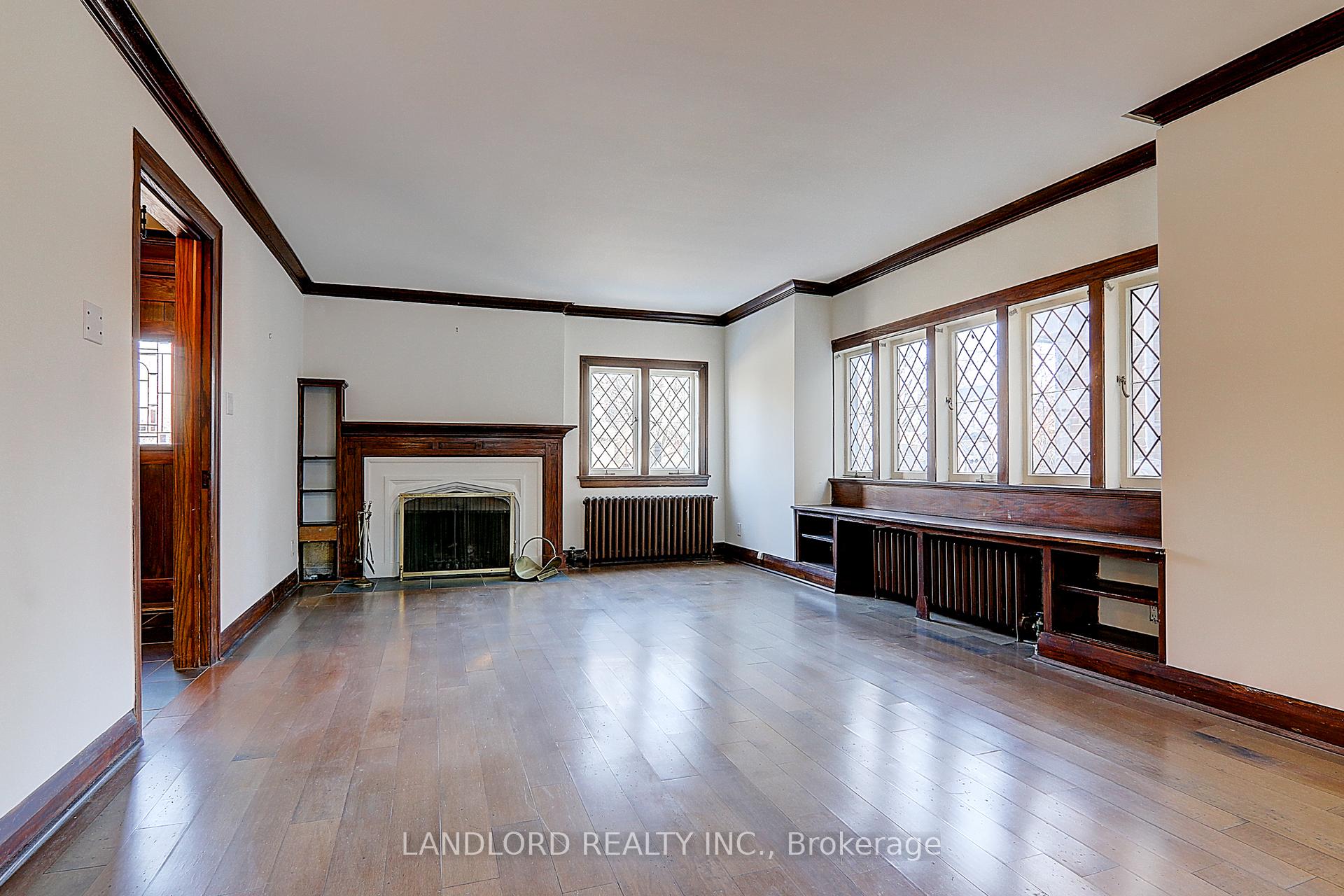 Photo 10 of 138 Fallingbrook Road, Scarborough, Birchcliffe-Cliffside — HOMEH