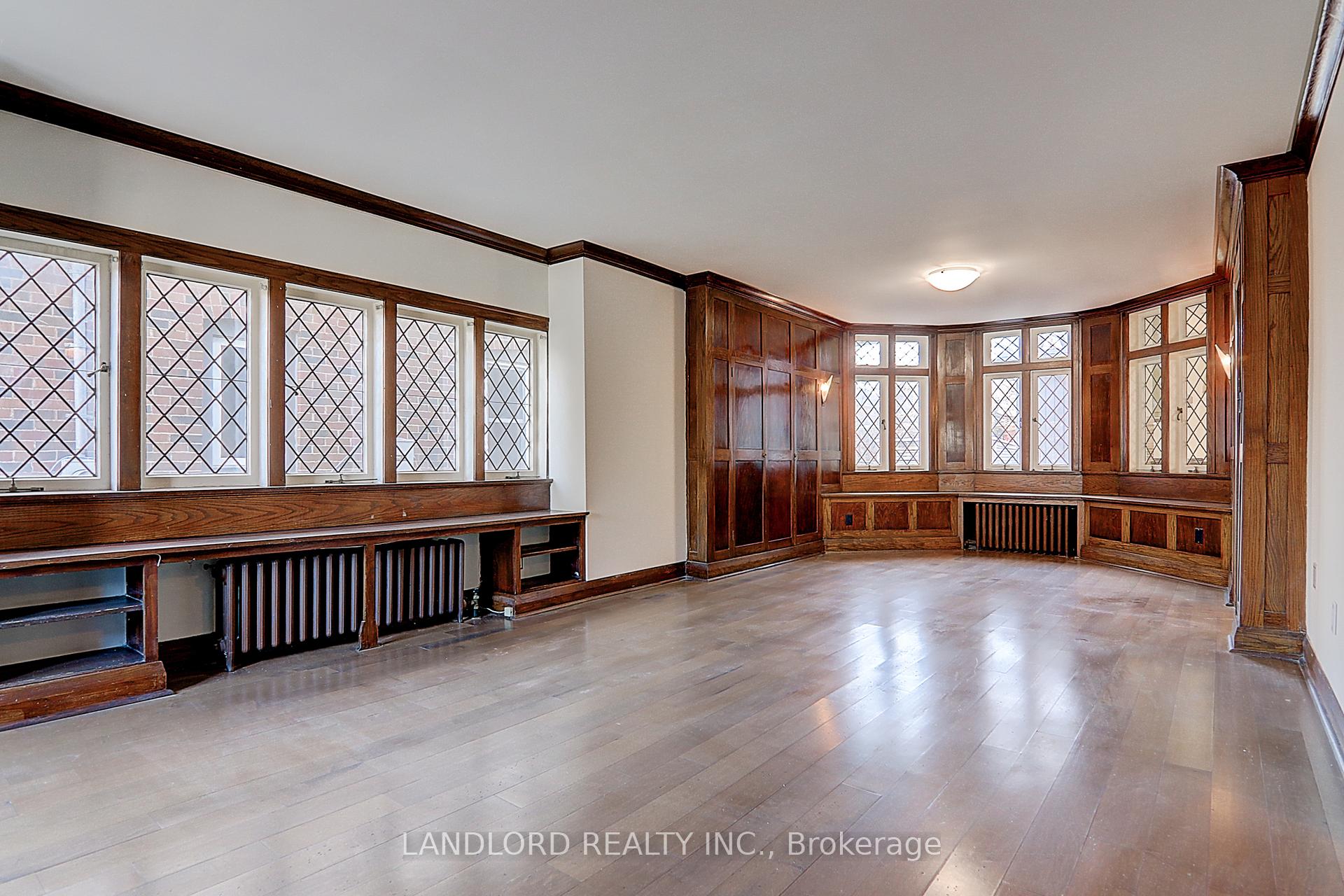 Photo 13 of 138 Fallingbrook Road, Scarborough, Birchcliffe-Cliffside — HOMEH