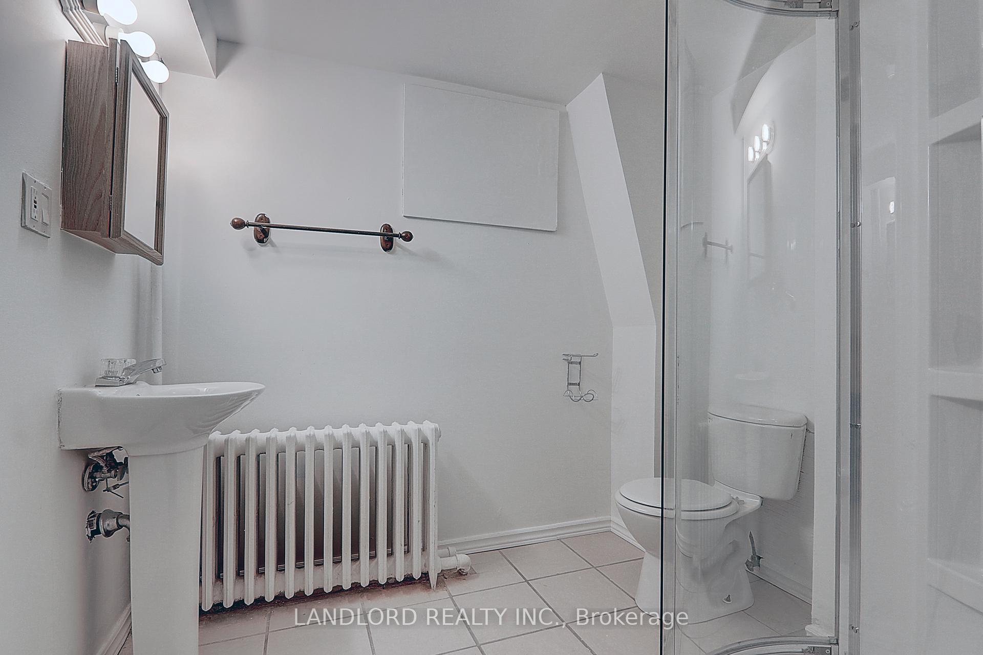 Photo 27 of 138 Fallingbrook Road, Scarborough, Birchcliffe-Cliffside — HOMEH