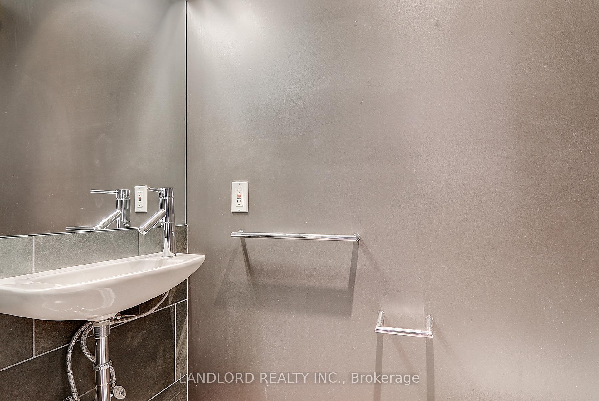 Photo 28 of 138 Fallingbrook Road, Scarborough, Birchcliffe-Cliffside — HOMEH