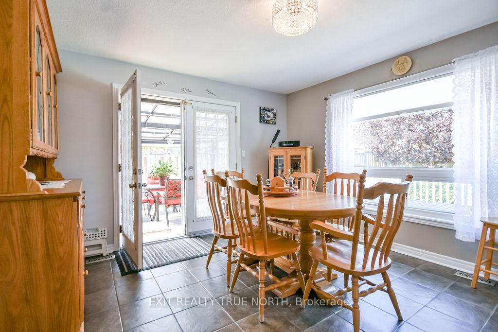 Photo 12 of 32 Graham Street, Springwater, Elmvale — HOMEH