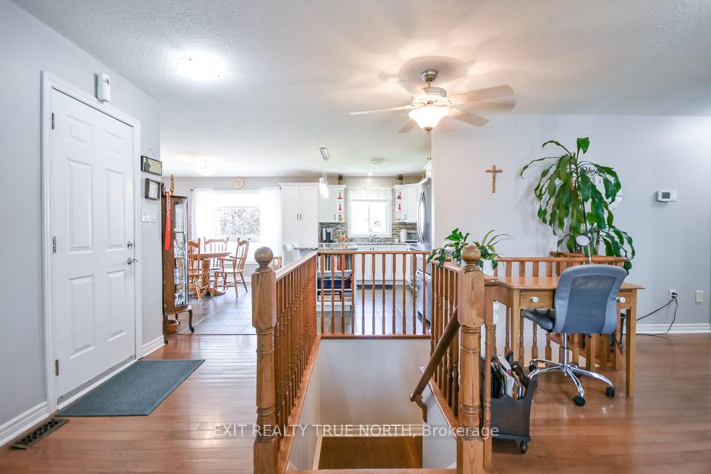 Photo 20 of 32 Graham Street, Springwater, Elmvale — HOMEH