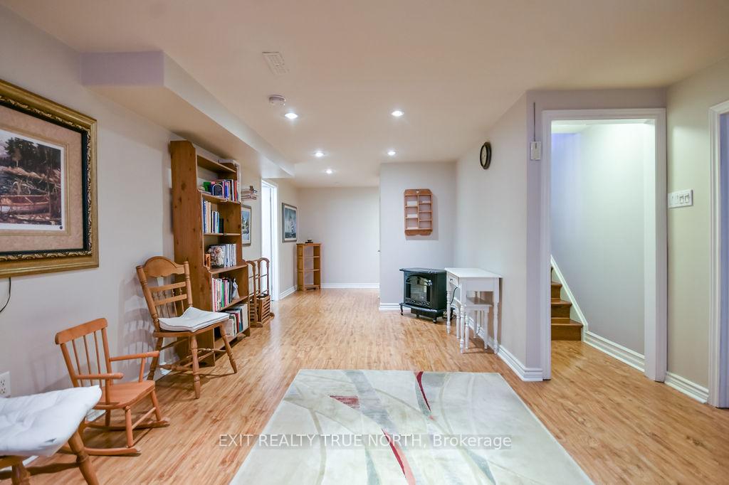 Photo 21 of 32 Graham Street, Springwater, Elmvale — HOMEH