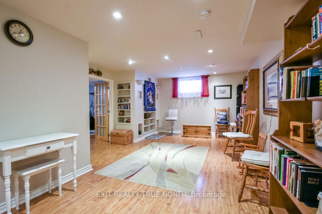 Photo 23 of 32 Graham Street, Springwater, Elmvale — HOMEH