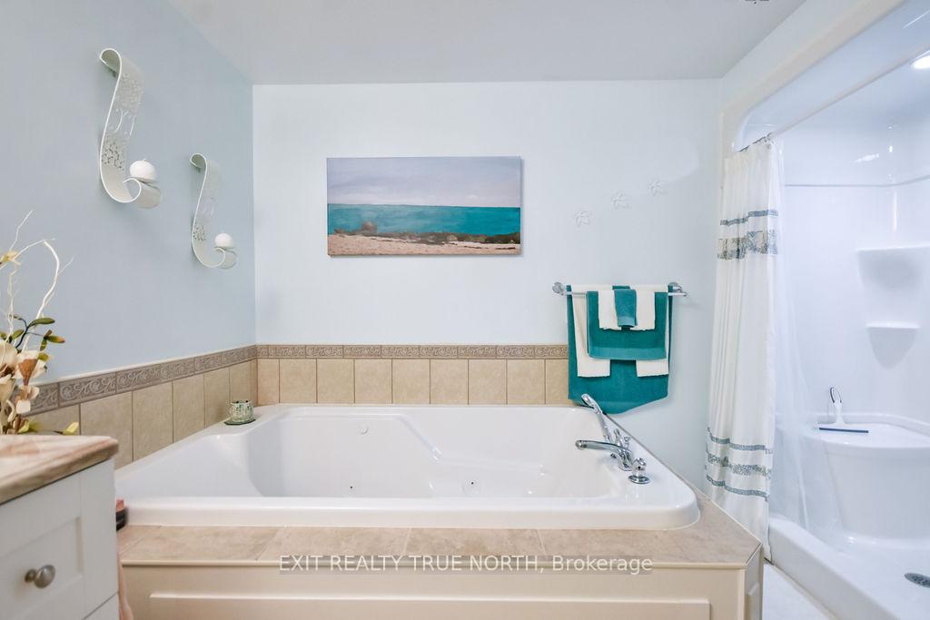 Photo 27 of 32 Graham Street, Springwater, Elmvale — HOMEH