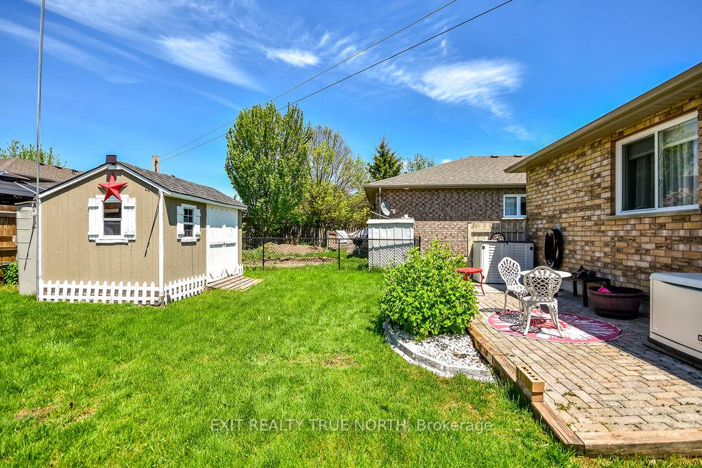 Photo 34 of 32 Graham Street, Springwater, Elmvale — HOMEH